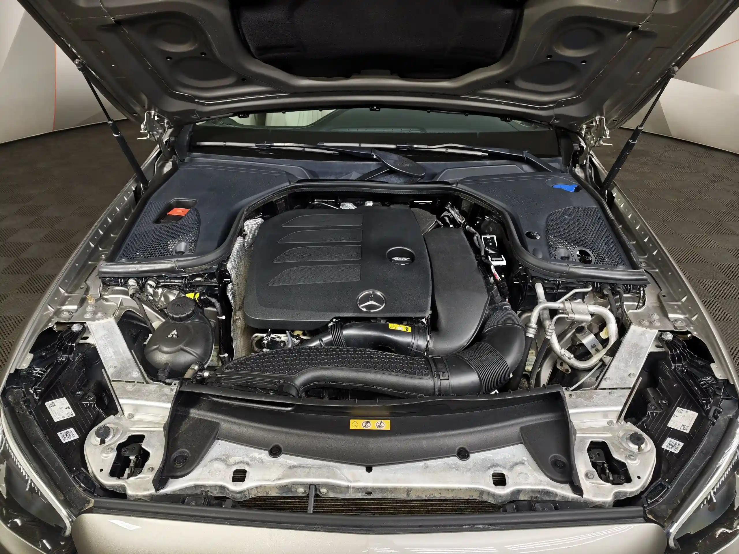 Mercedes-Benz E-Класс 2020