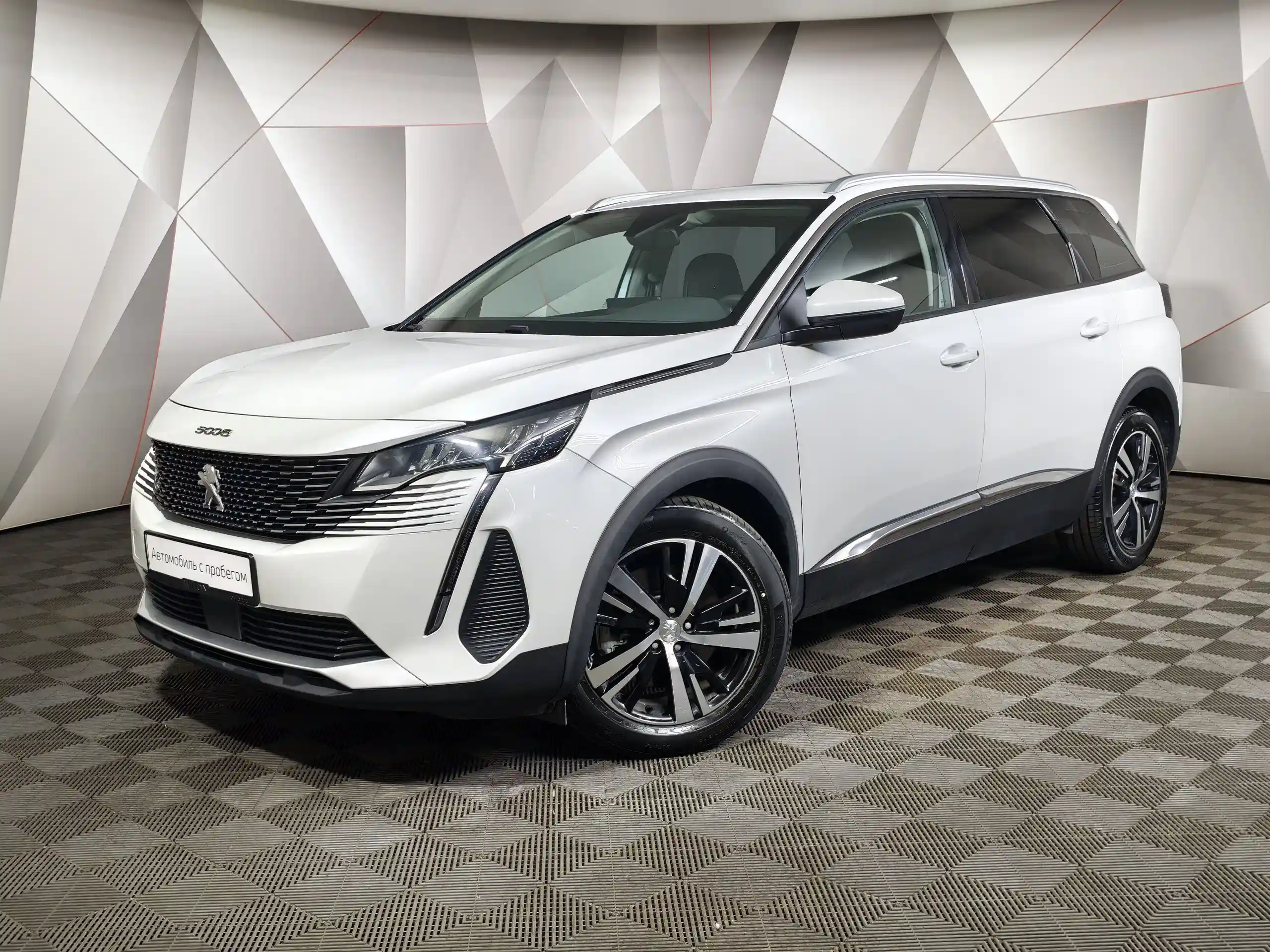 Peugeot 5008 2021