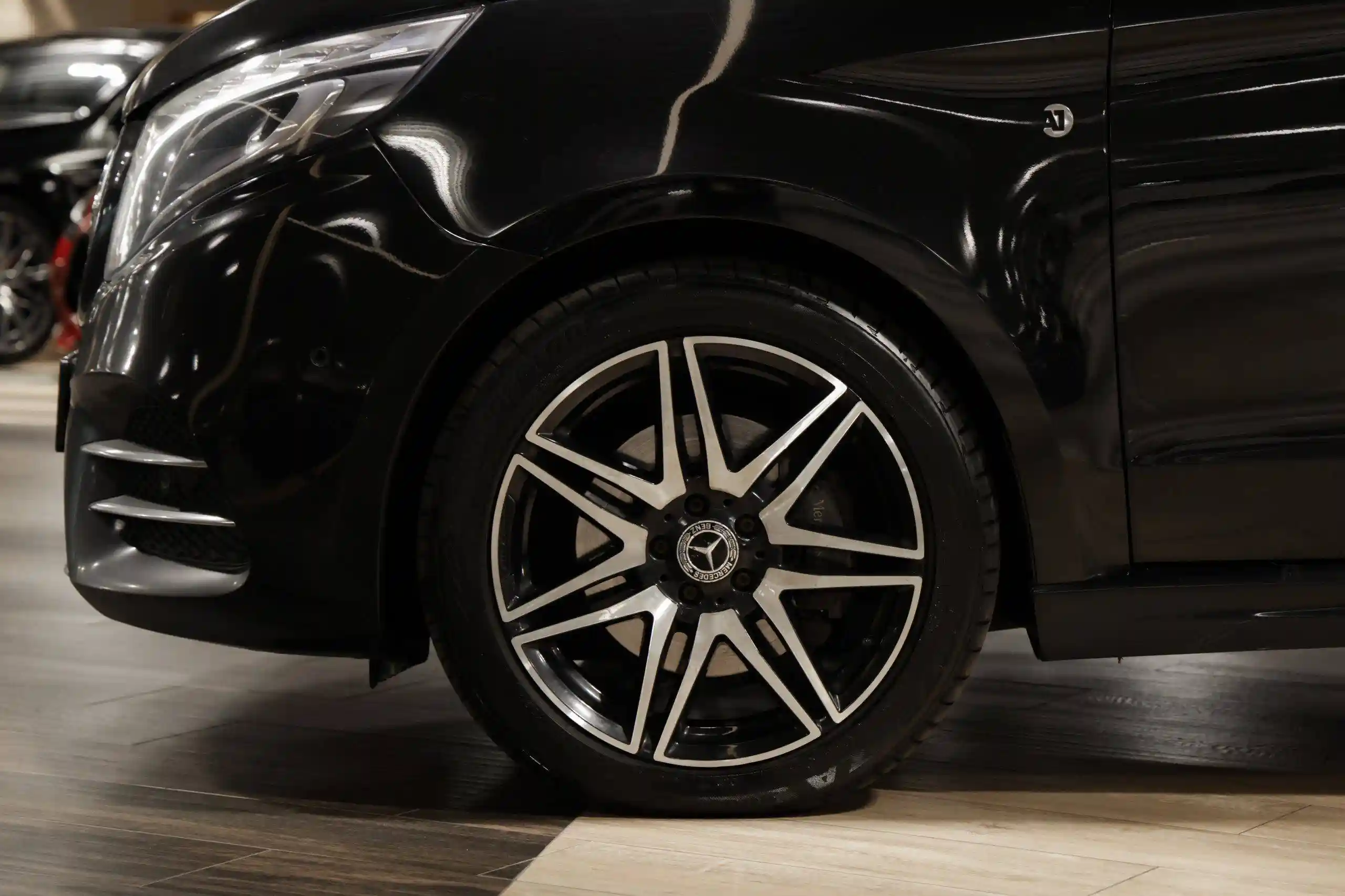 Mercedes-Benz V-Класс 2019