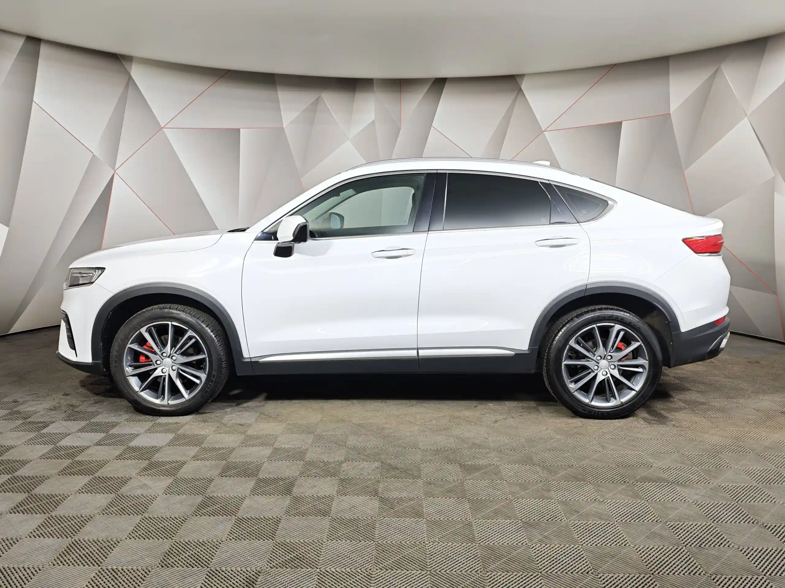 Geely Tugella 2021
