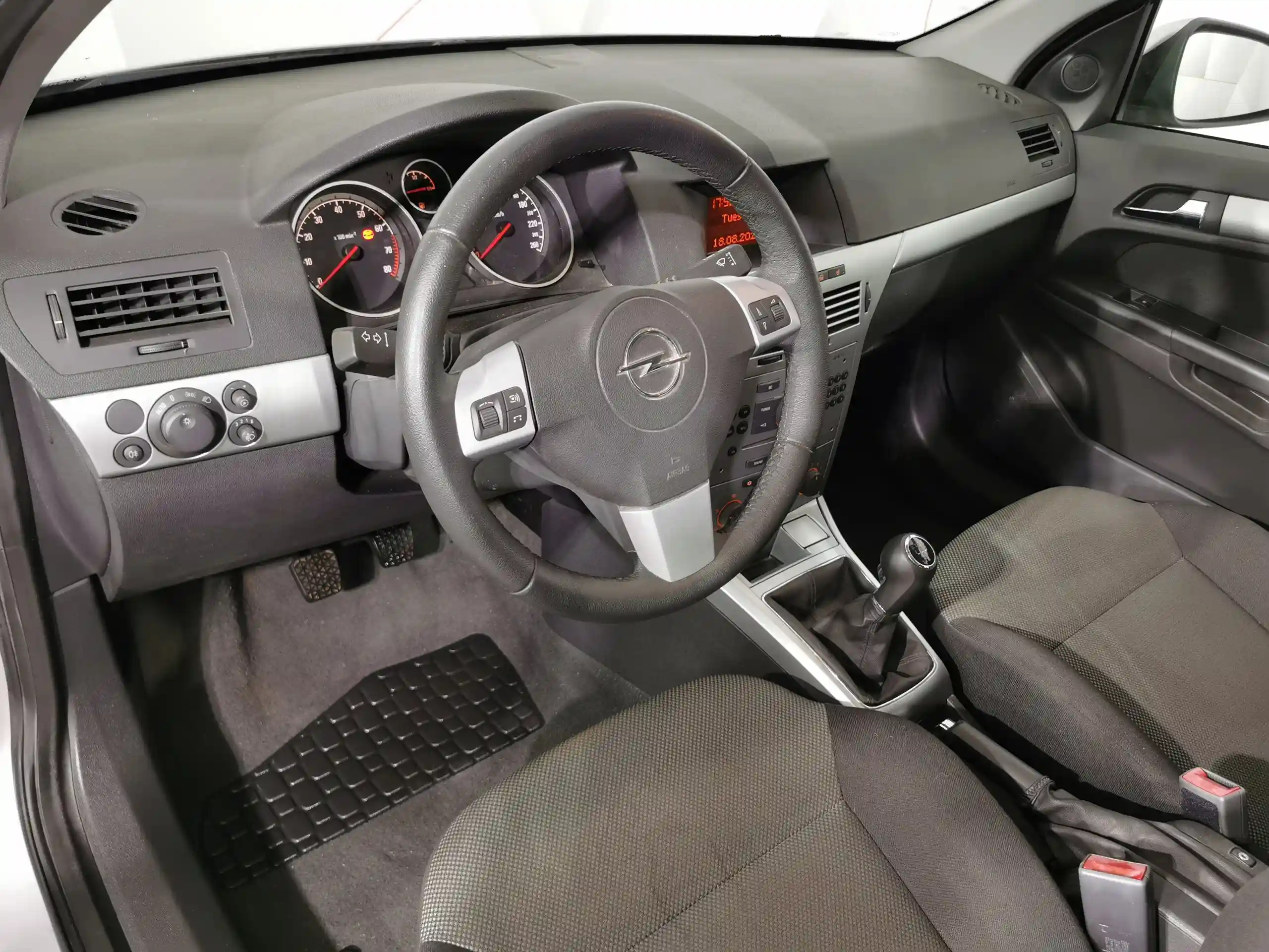 Opel Astra 2014