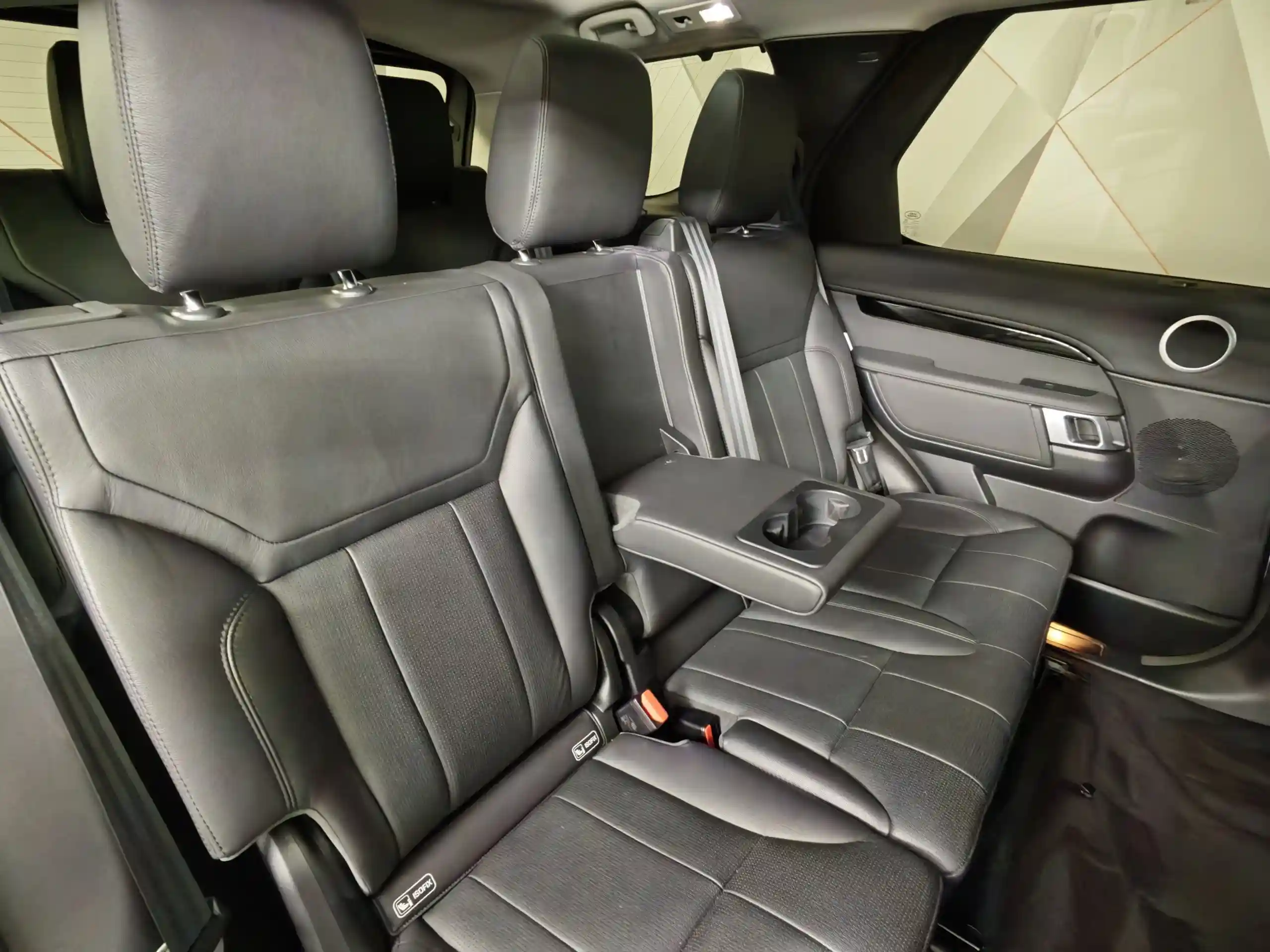 Land Rover Discovery 2019