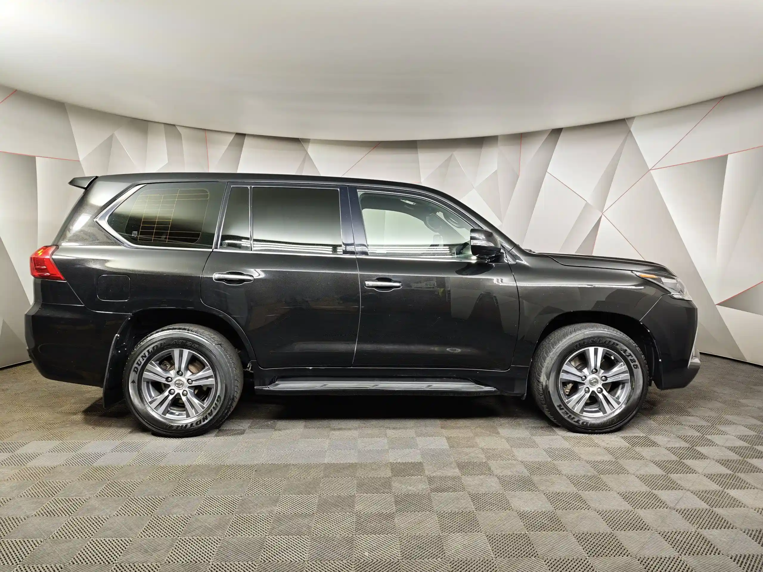 Lexus LX 2021