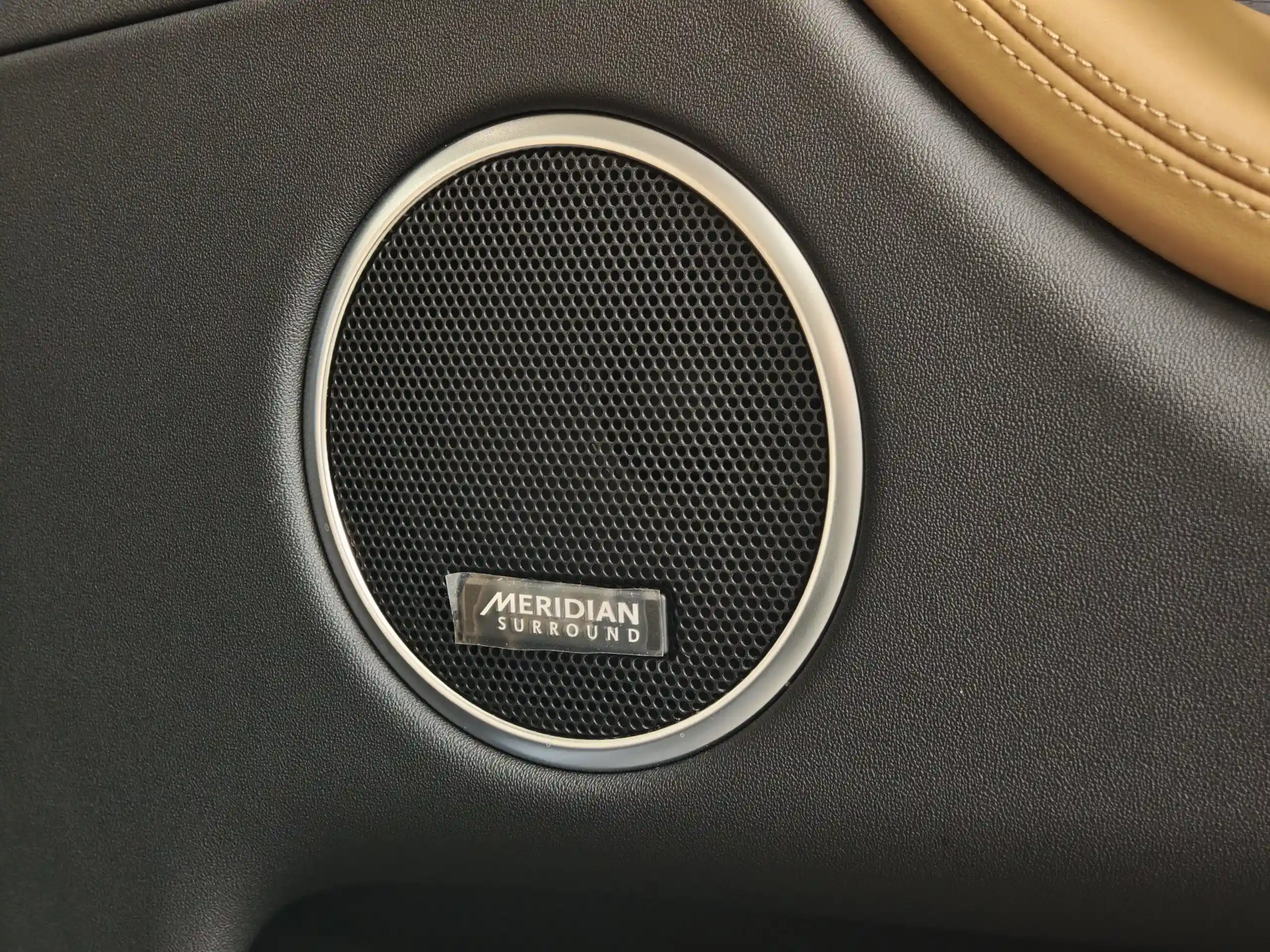 Land Rover Discovery Sport 2024