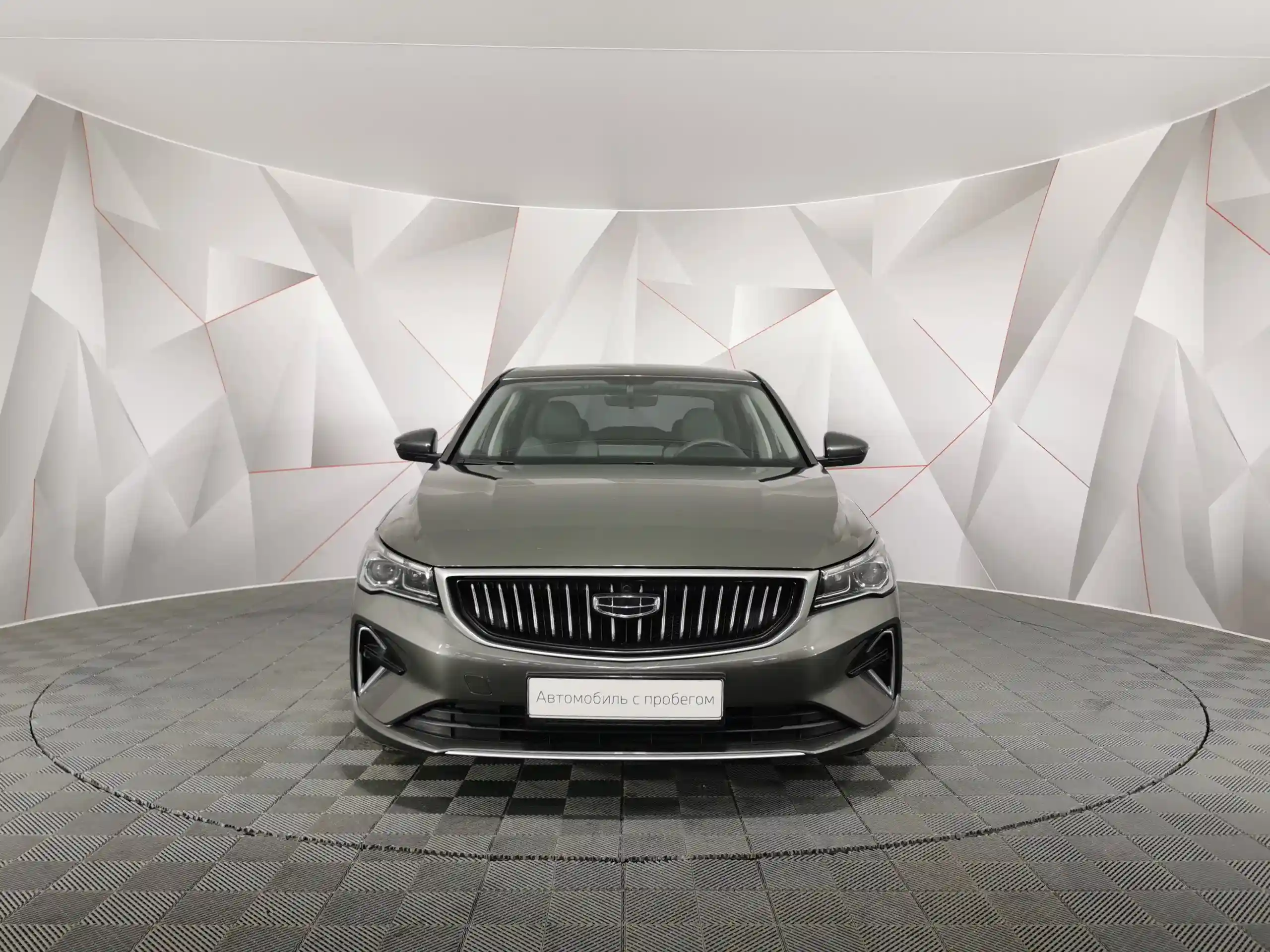 Geely Emgrand 2024