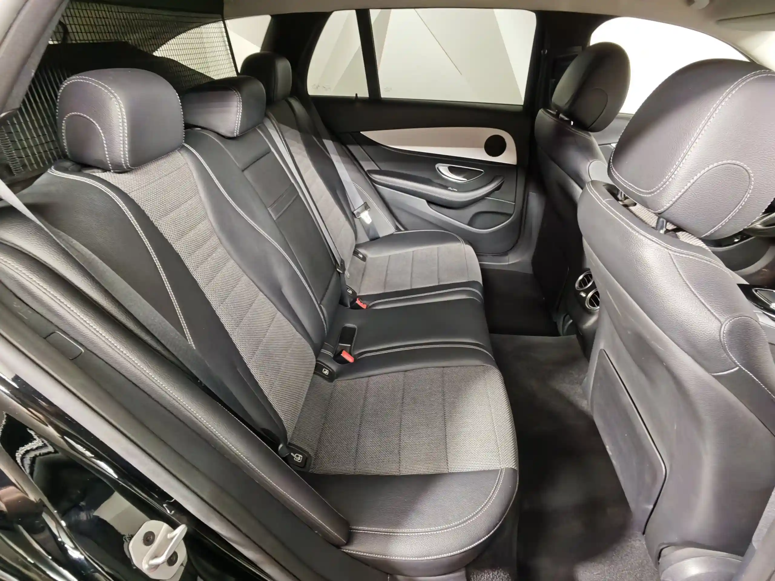 Mercedes-Benz E-Класс 2021
