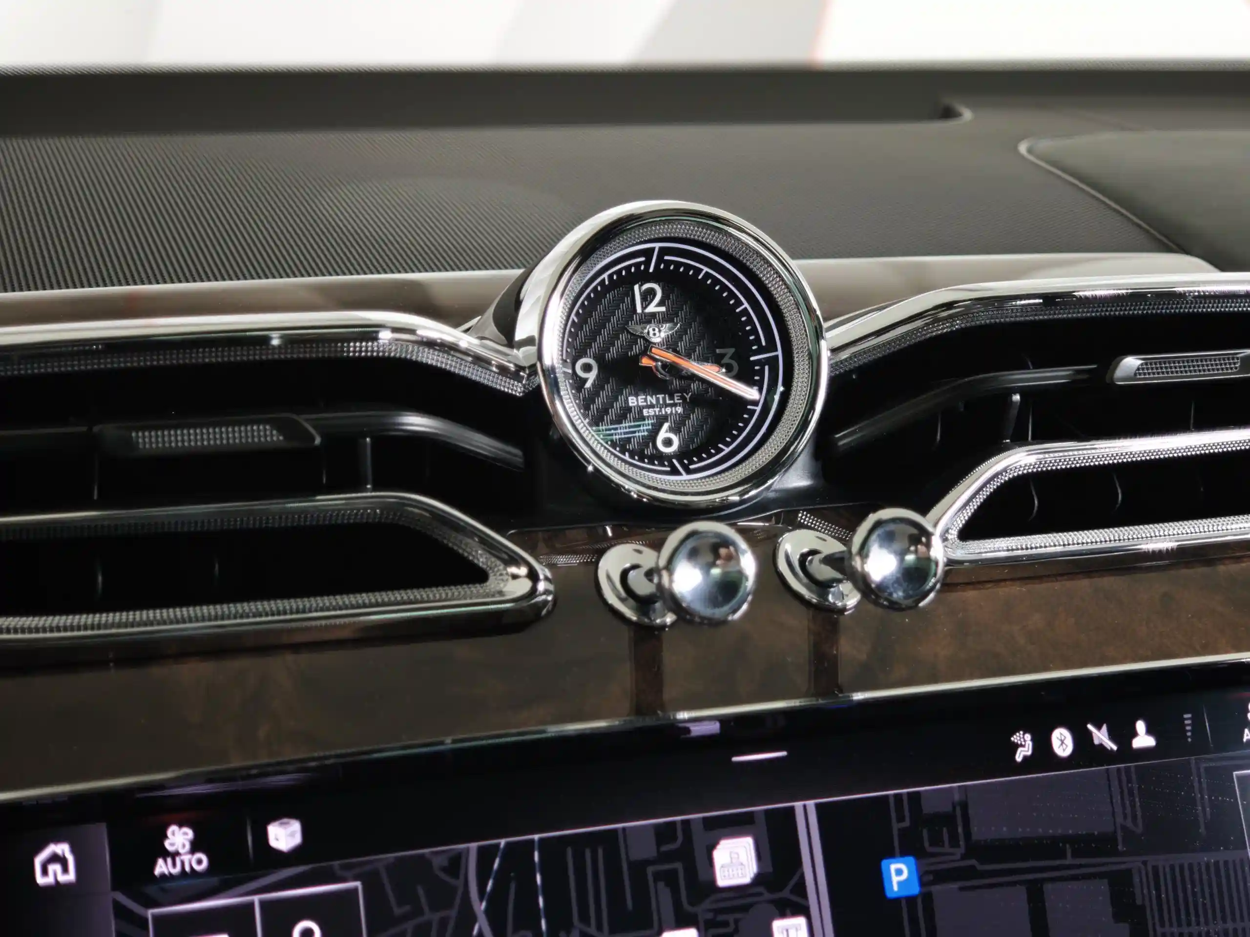 Bentley Bentayga 2023