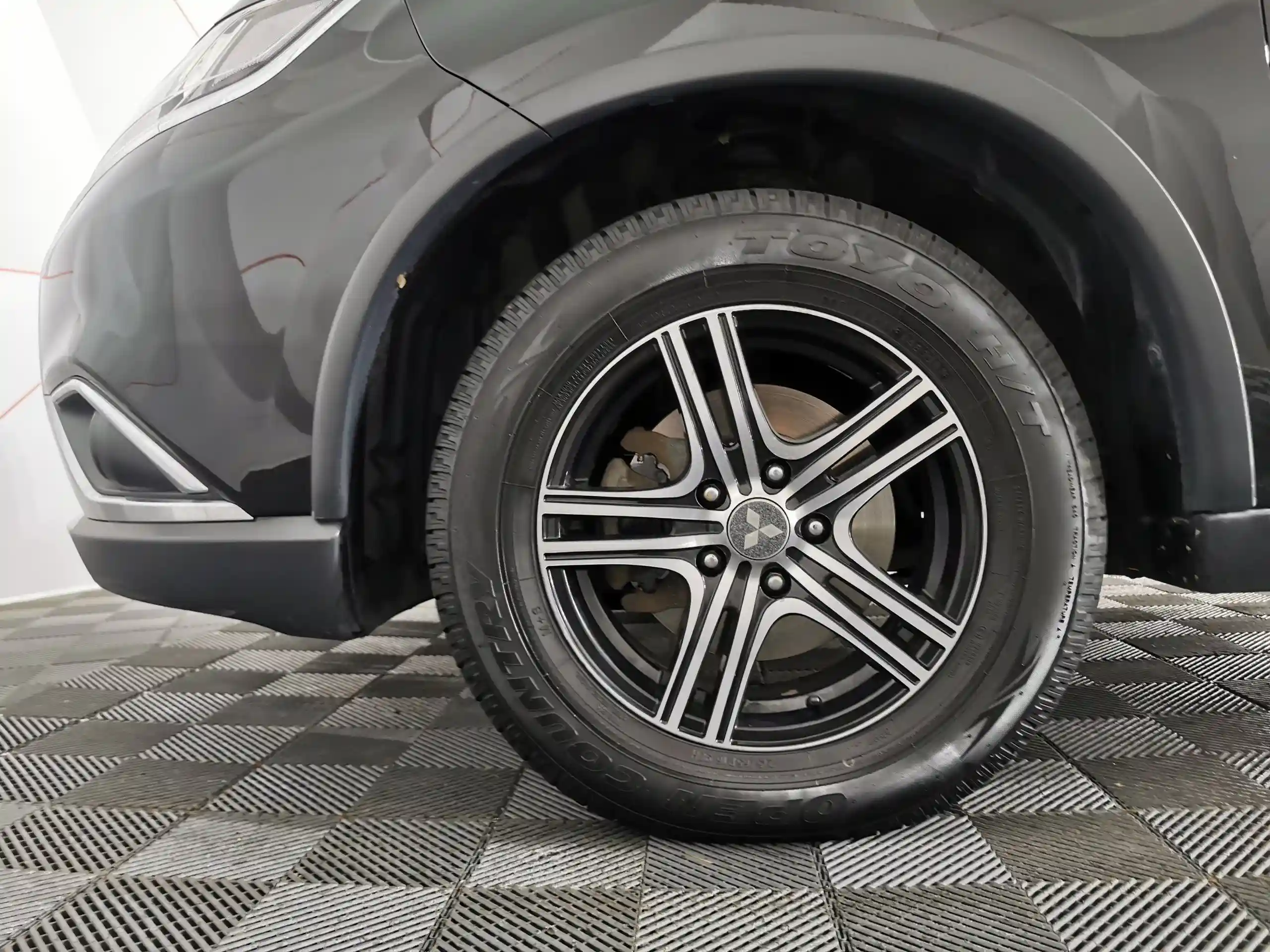 Mitsubishi Outlander 2016