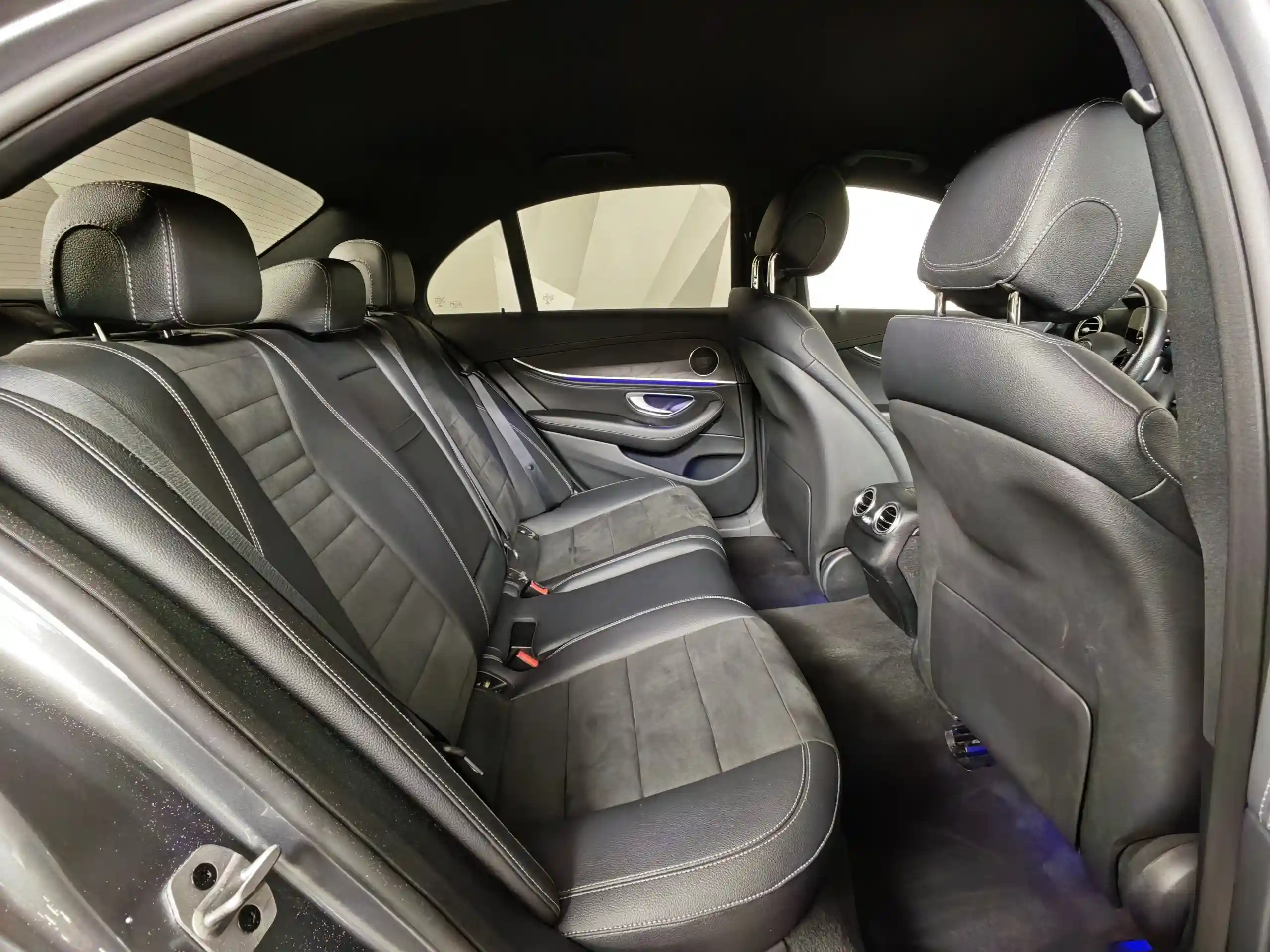 Mercedes-Benz E-Класс 2021