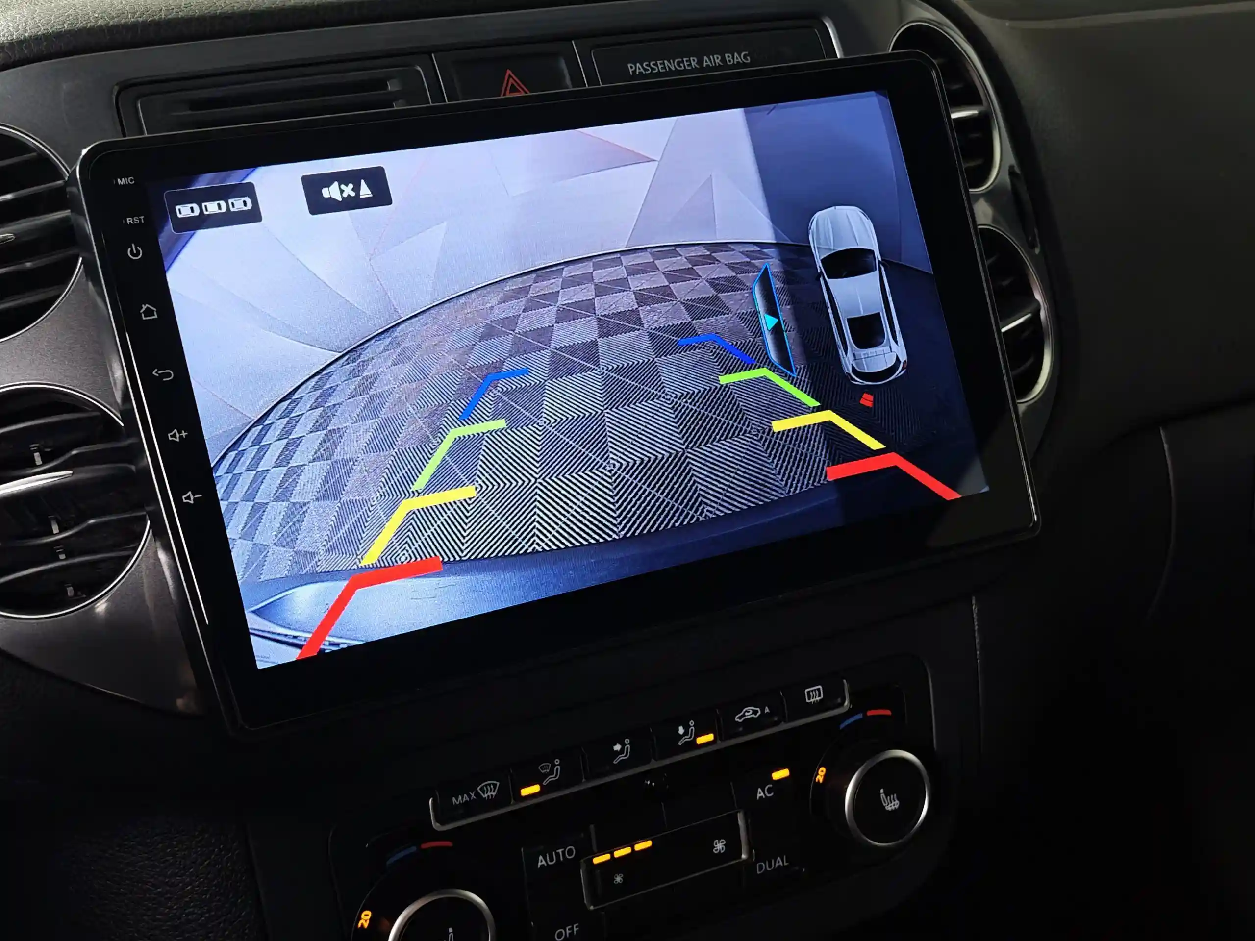 Volkswagen Tiguan 2012