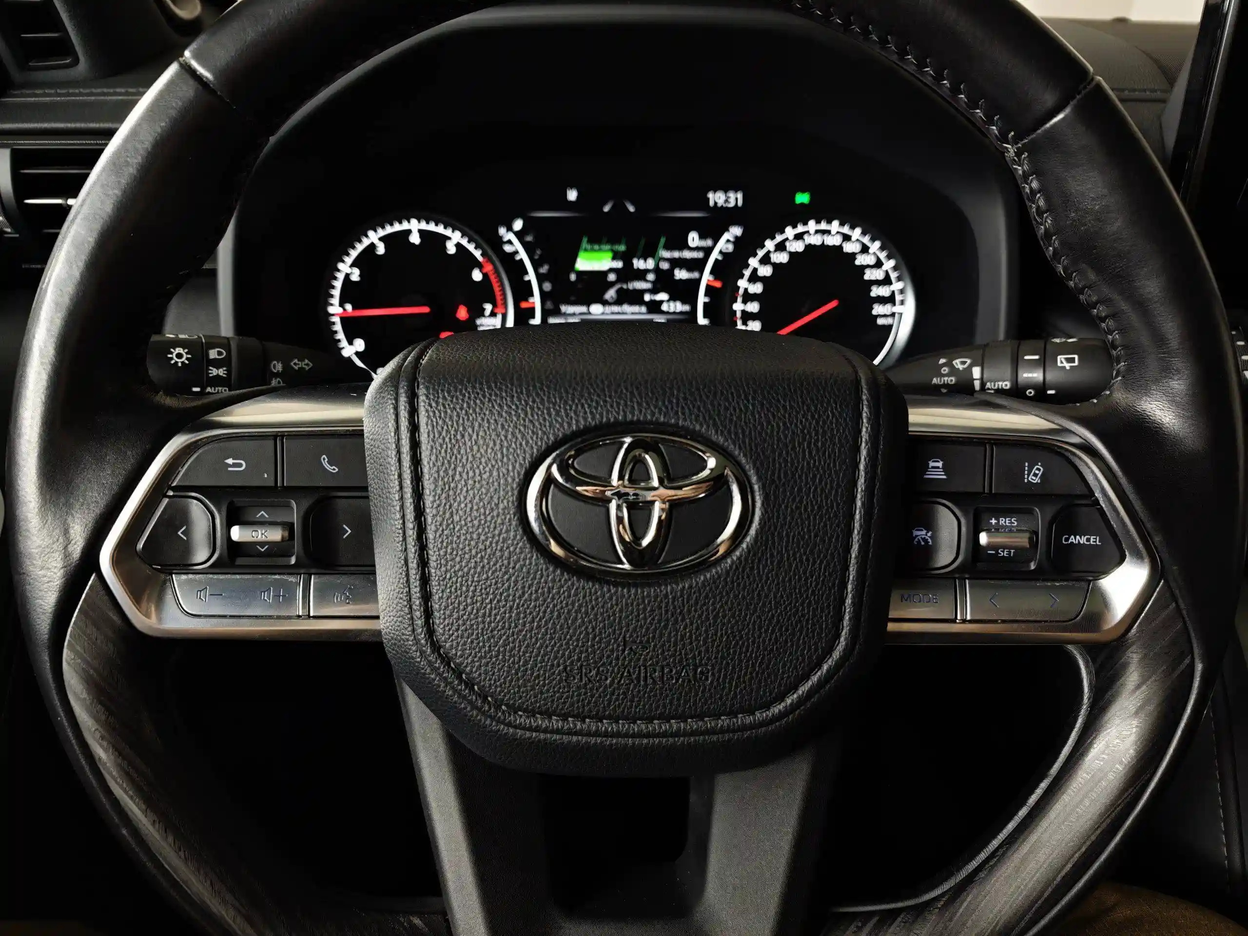 Toyota Land Cruiser 2023