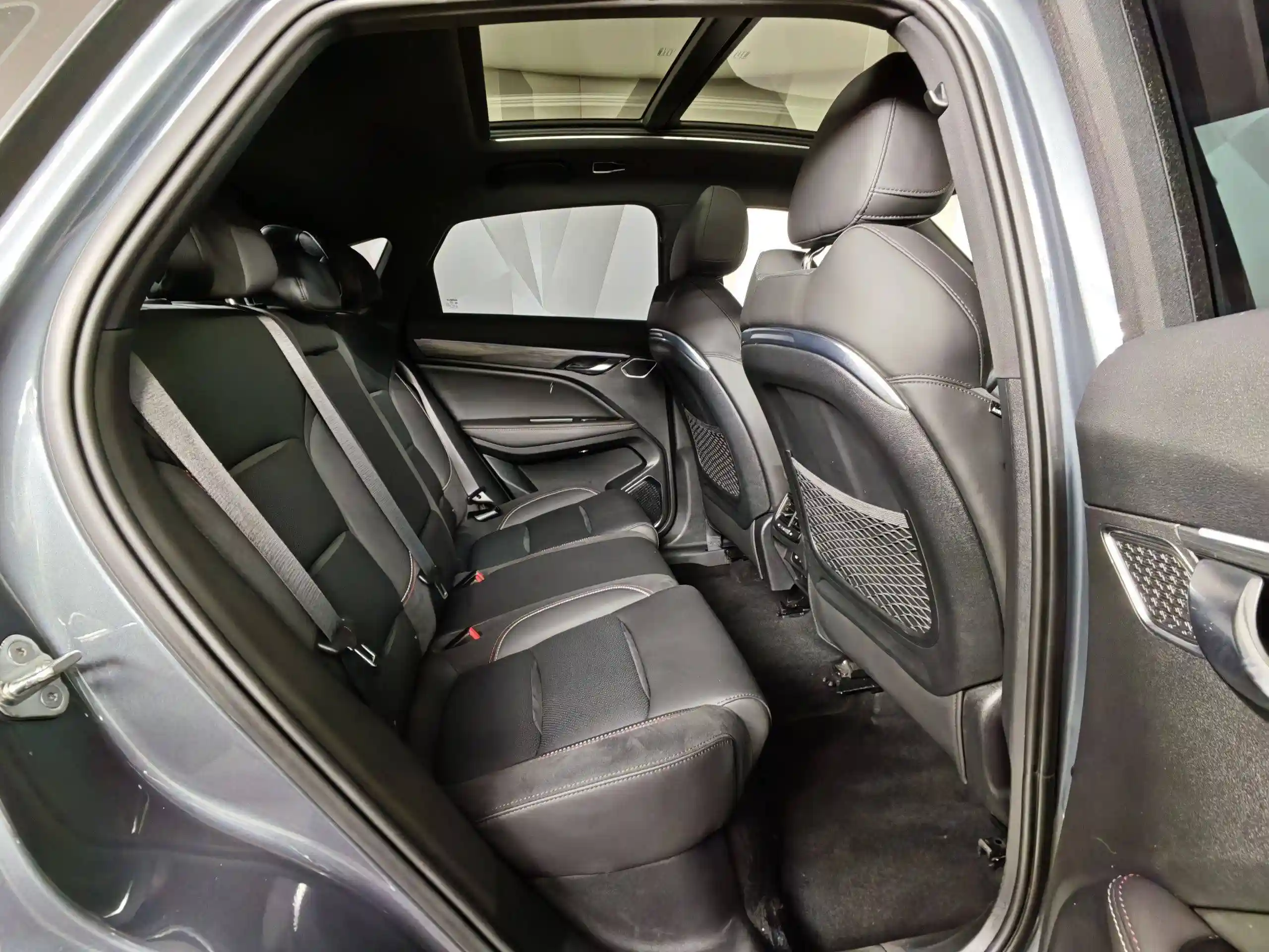 Geely Tugella 2023
