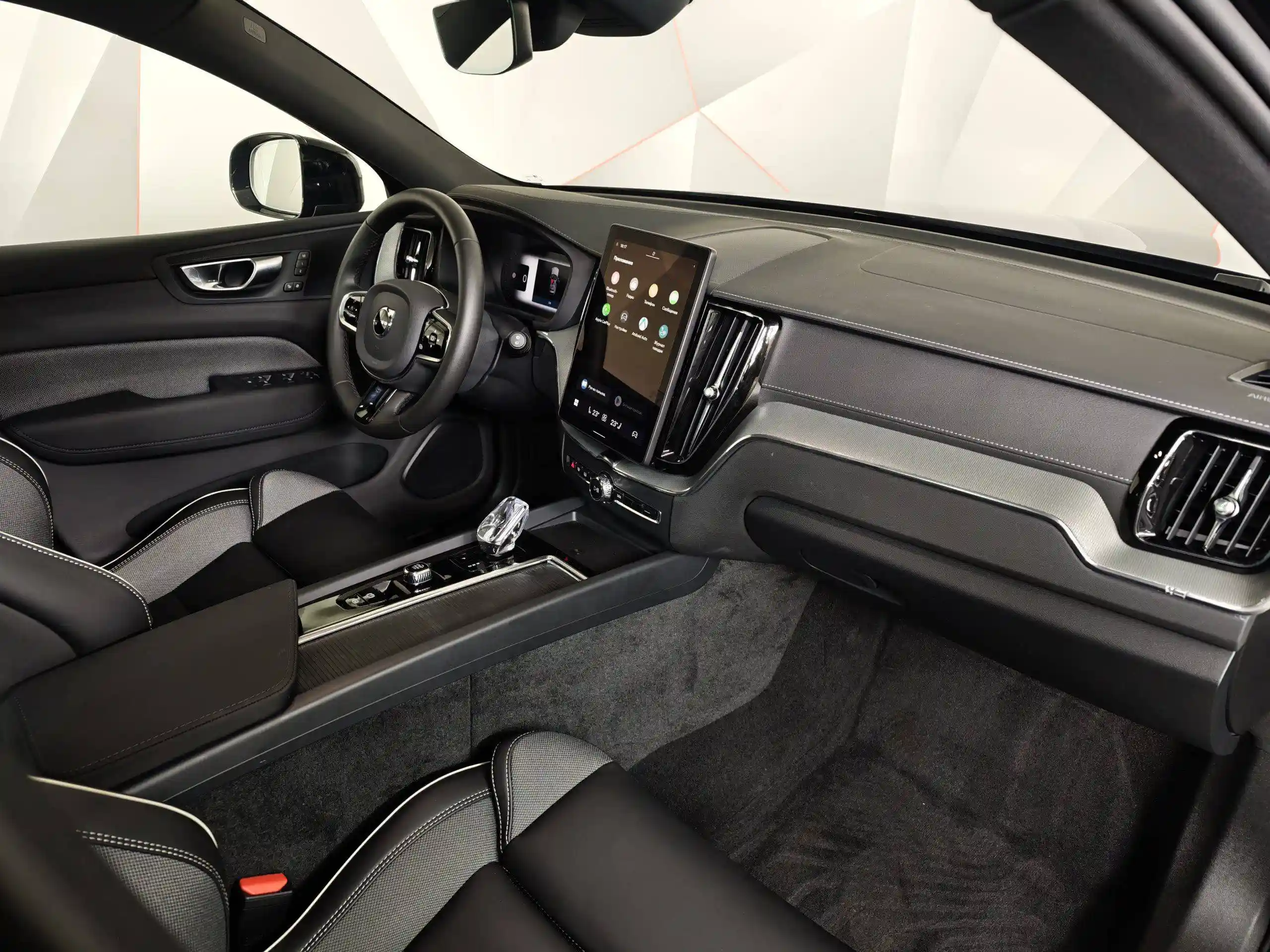 Volvo XC60 2025