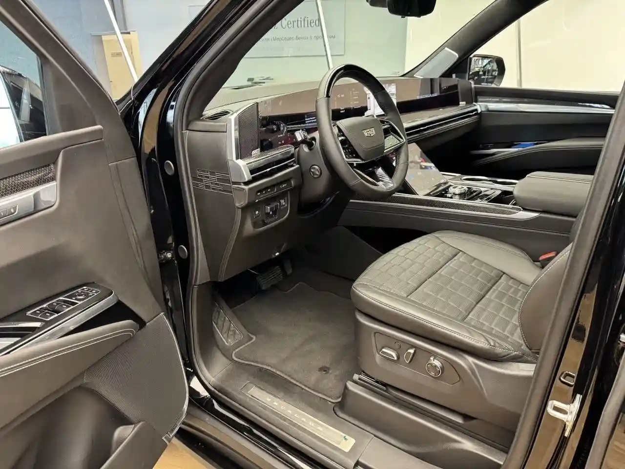 Cadillac Escalade 2025