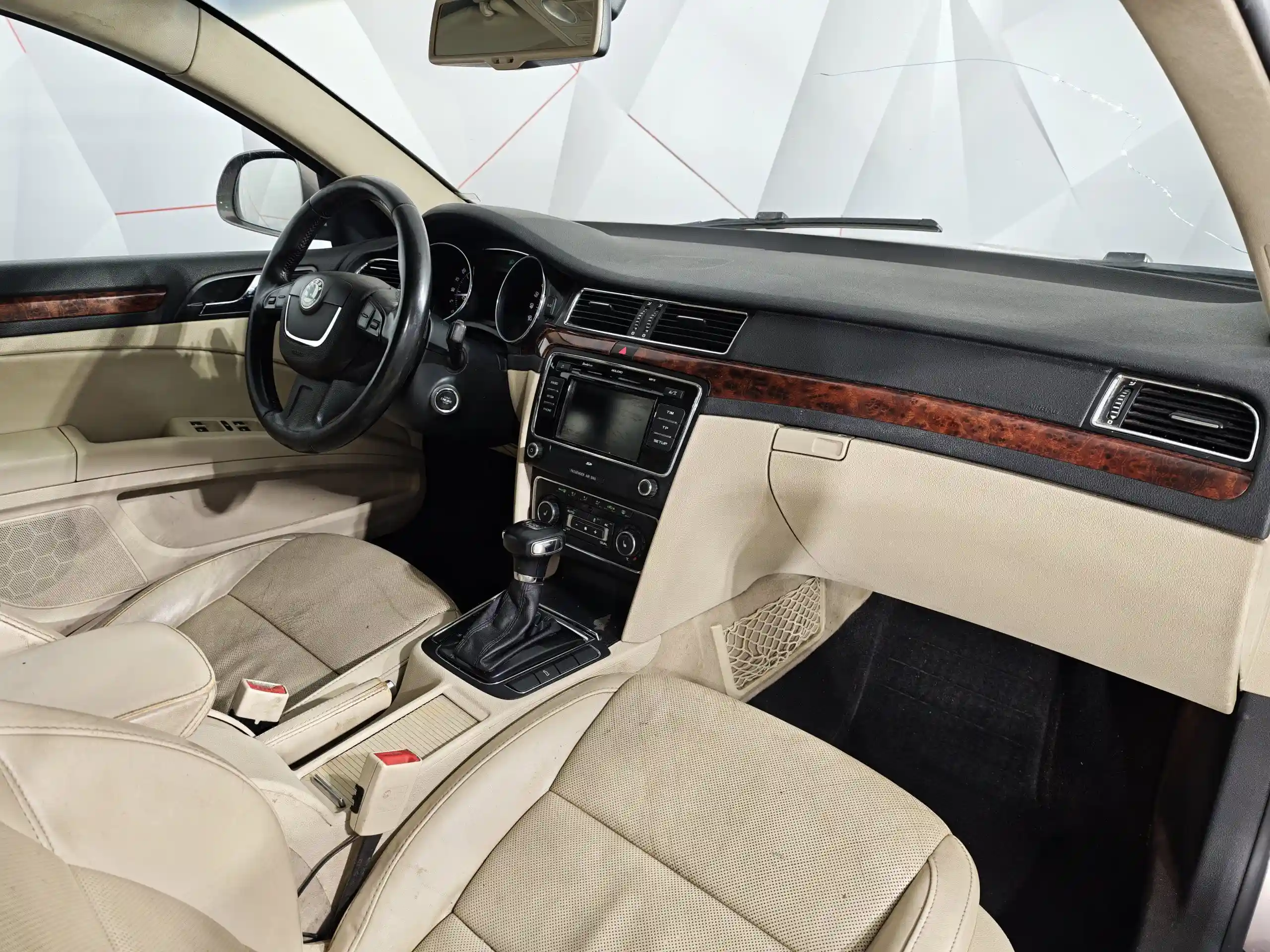 Skoda Superb 2012