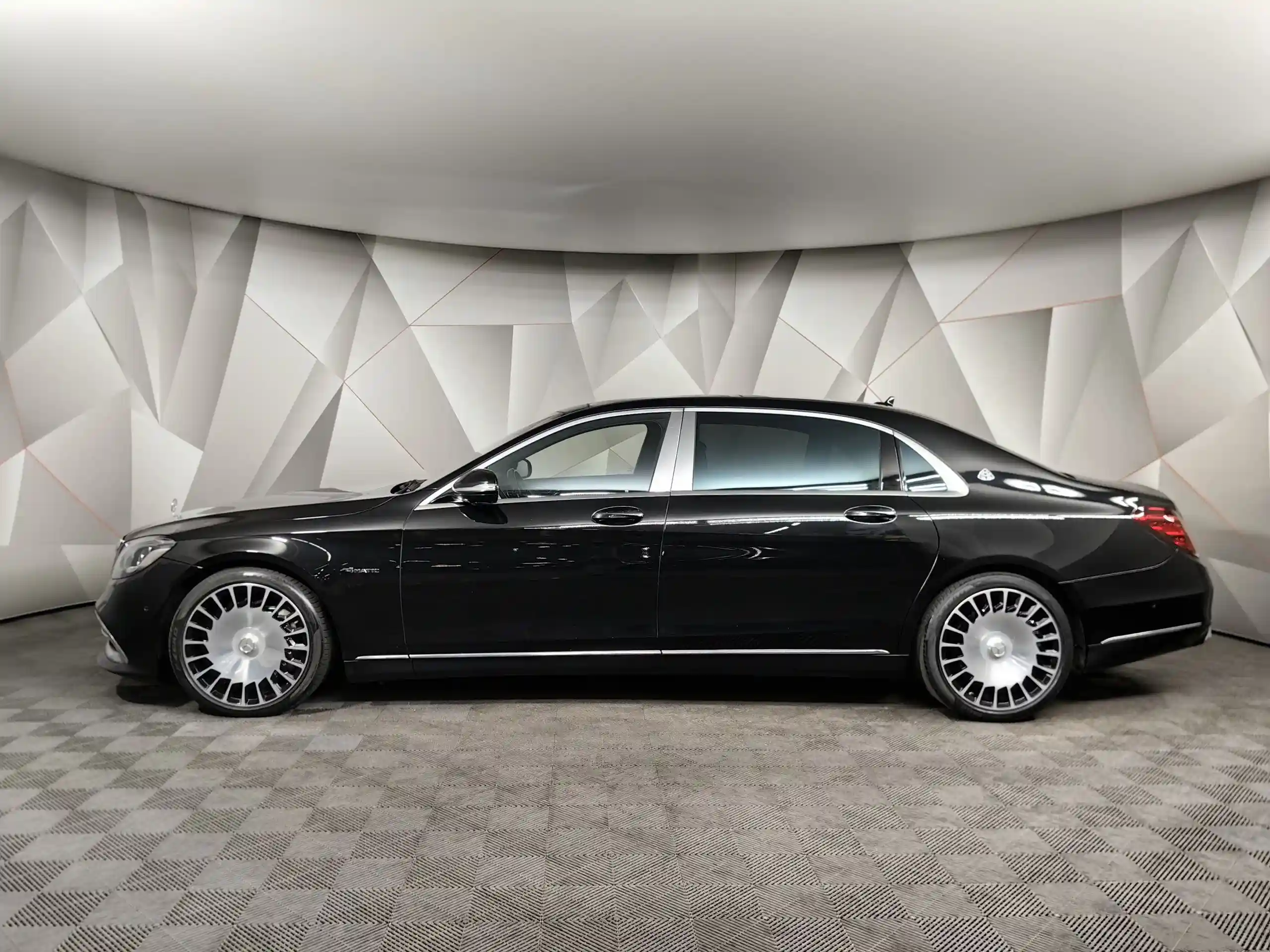 Mercedes-Benz S-Класс 2019