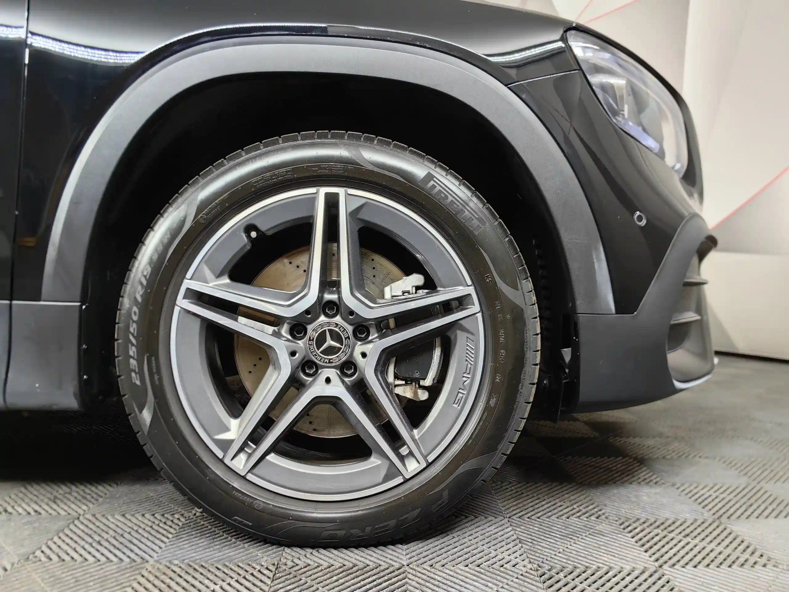 Mercedes-Benz GLB 2020