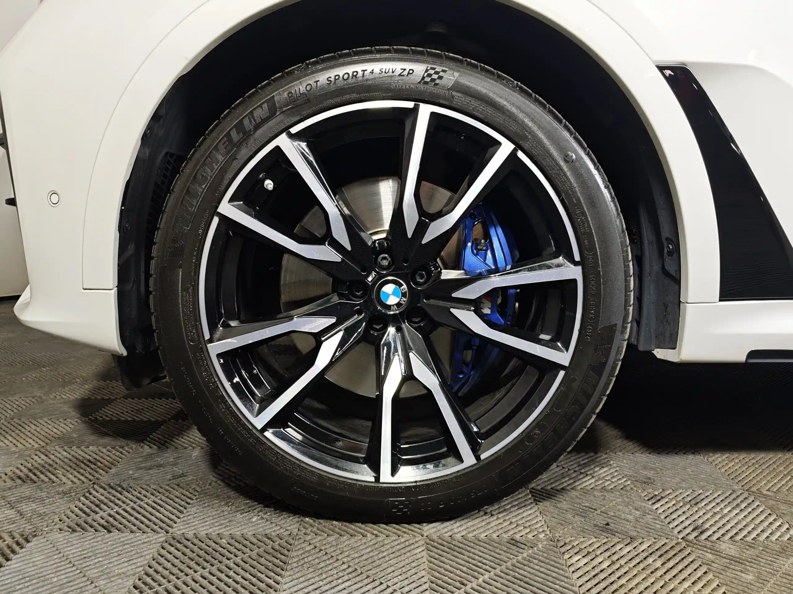 BMW X7 2022