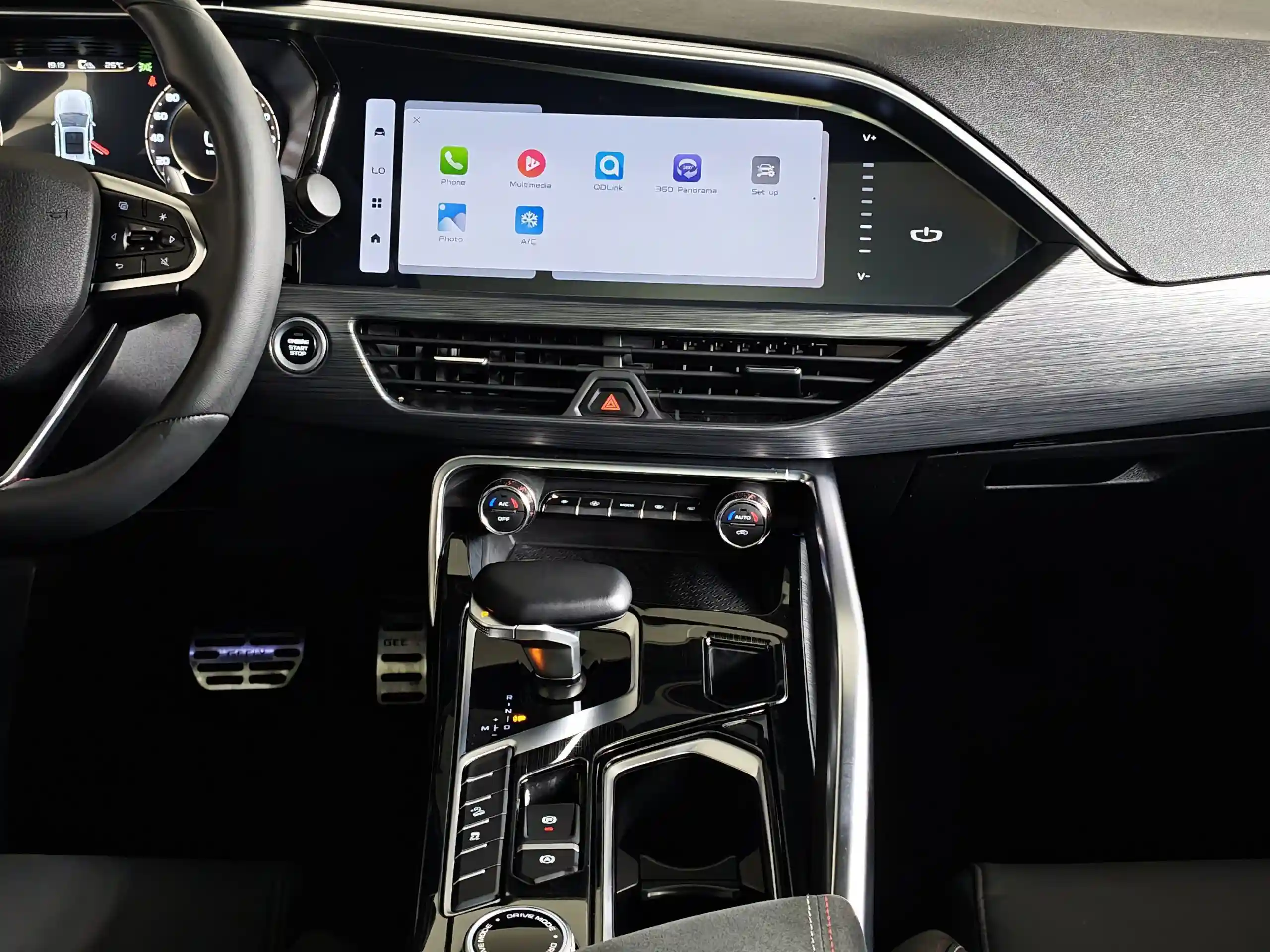 Geely Tugella 2023