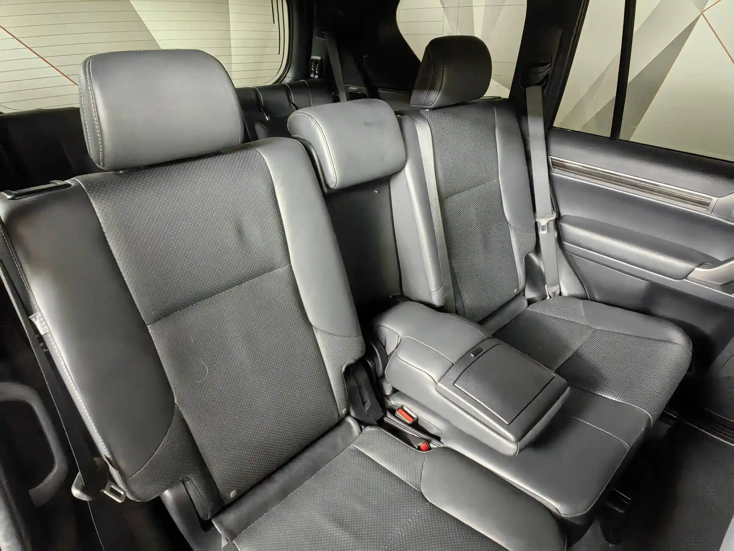 Lexus GX 2023