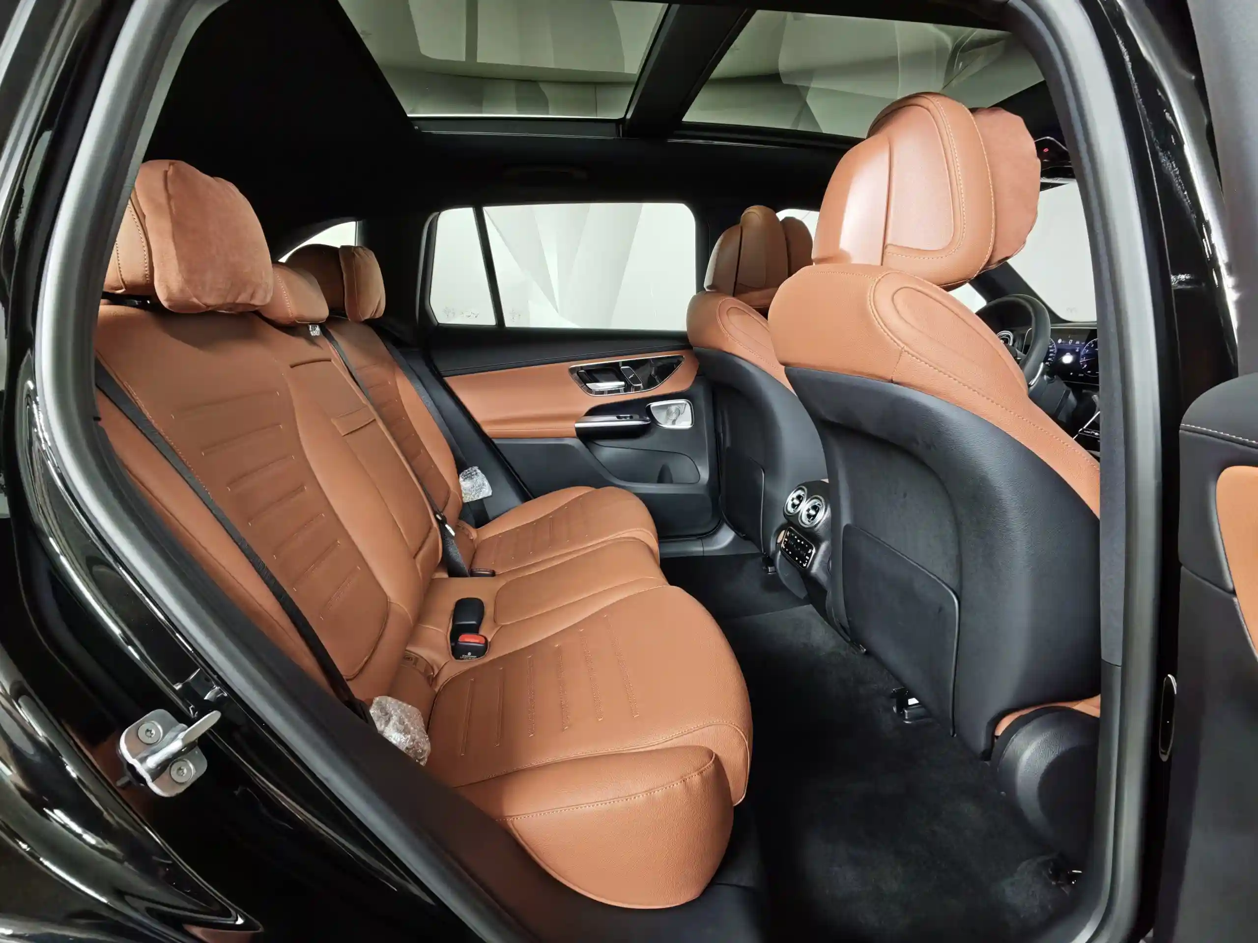 Mercedes-Benz GLC 2025