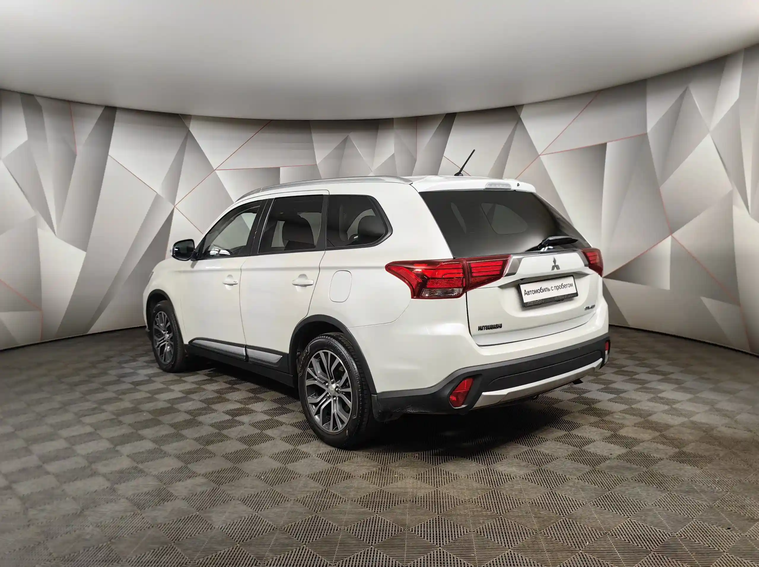 Mitsubishi Outlander 2015