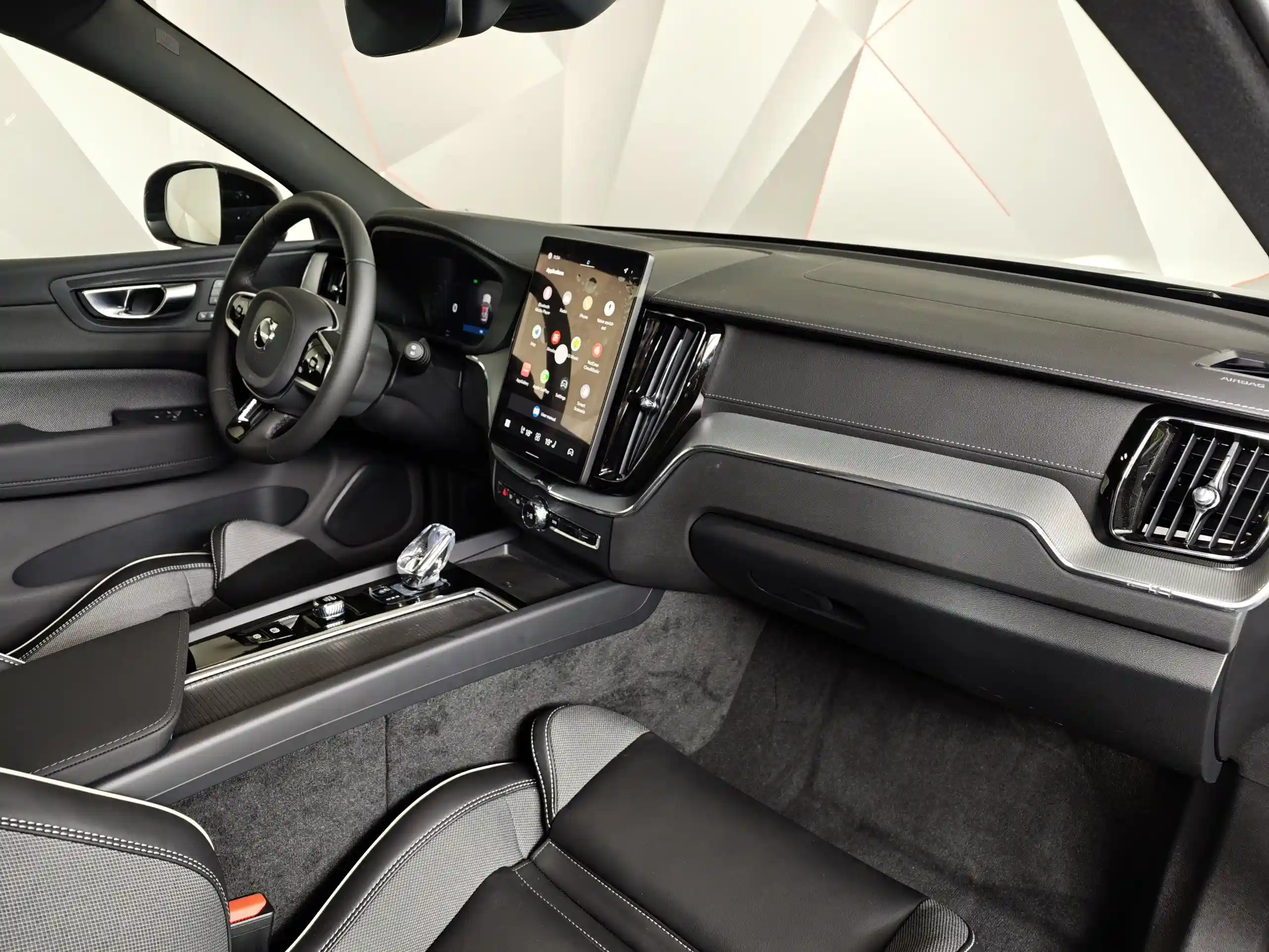 Volvo XC60 2025