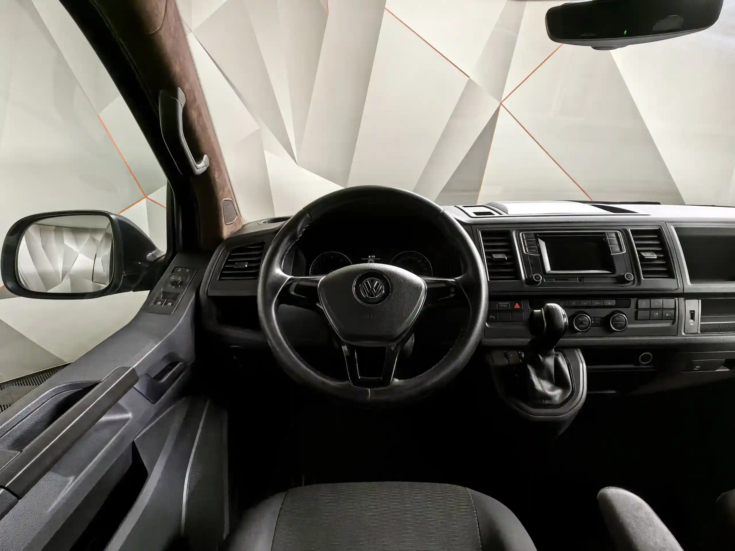 Volkswagen Caravelle 2018