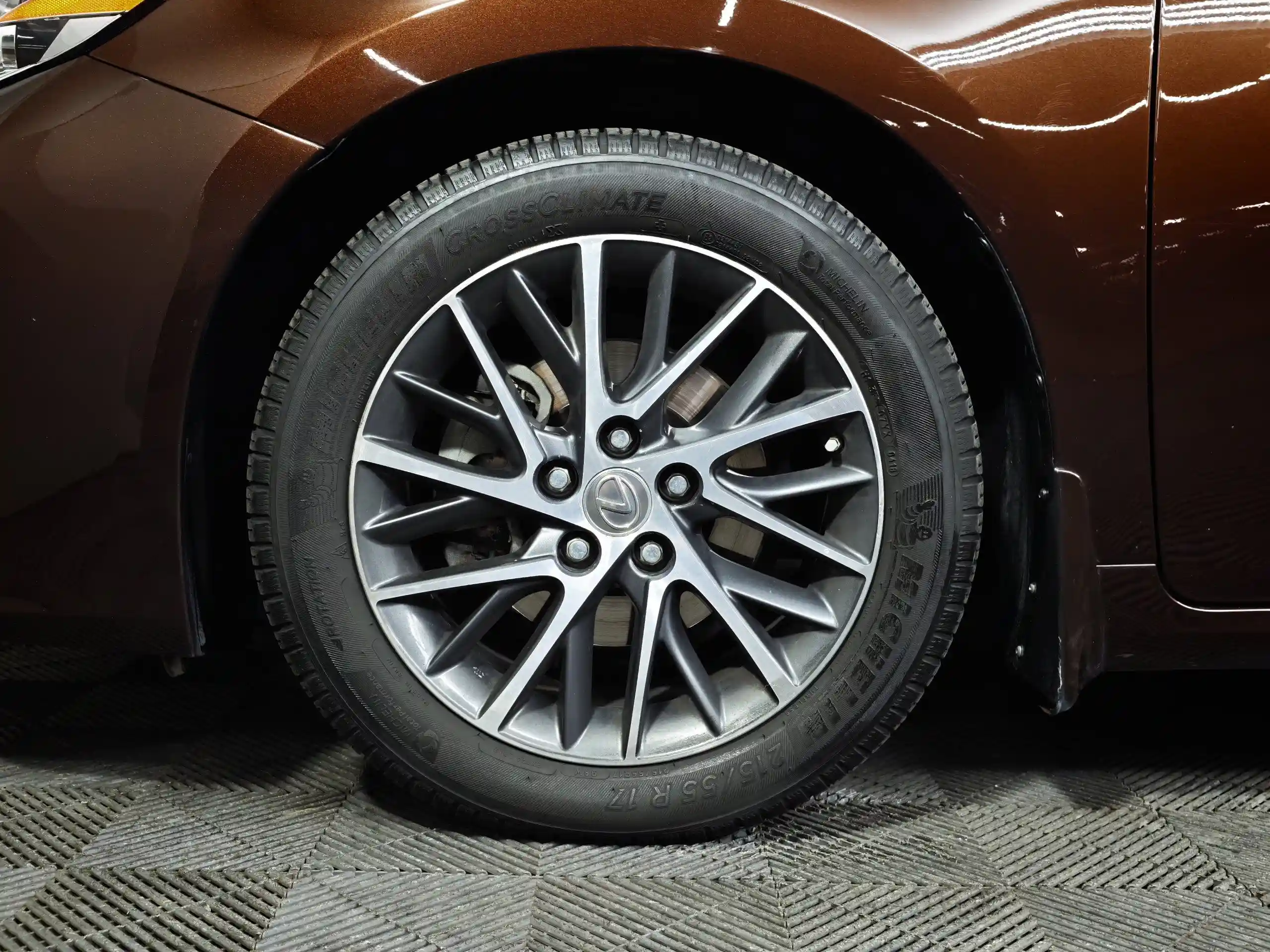 Lexus ES 2016