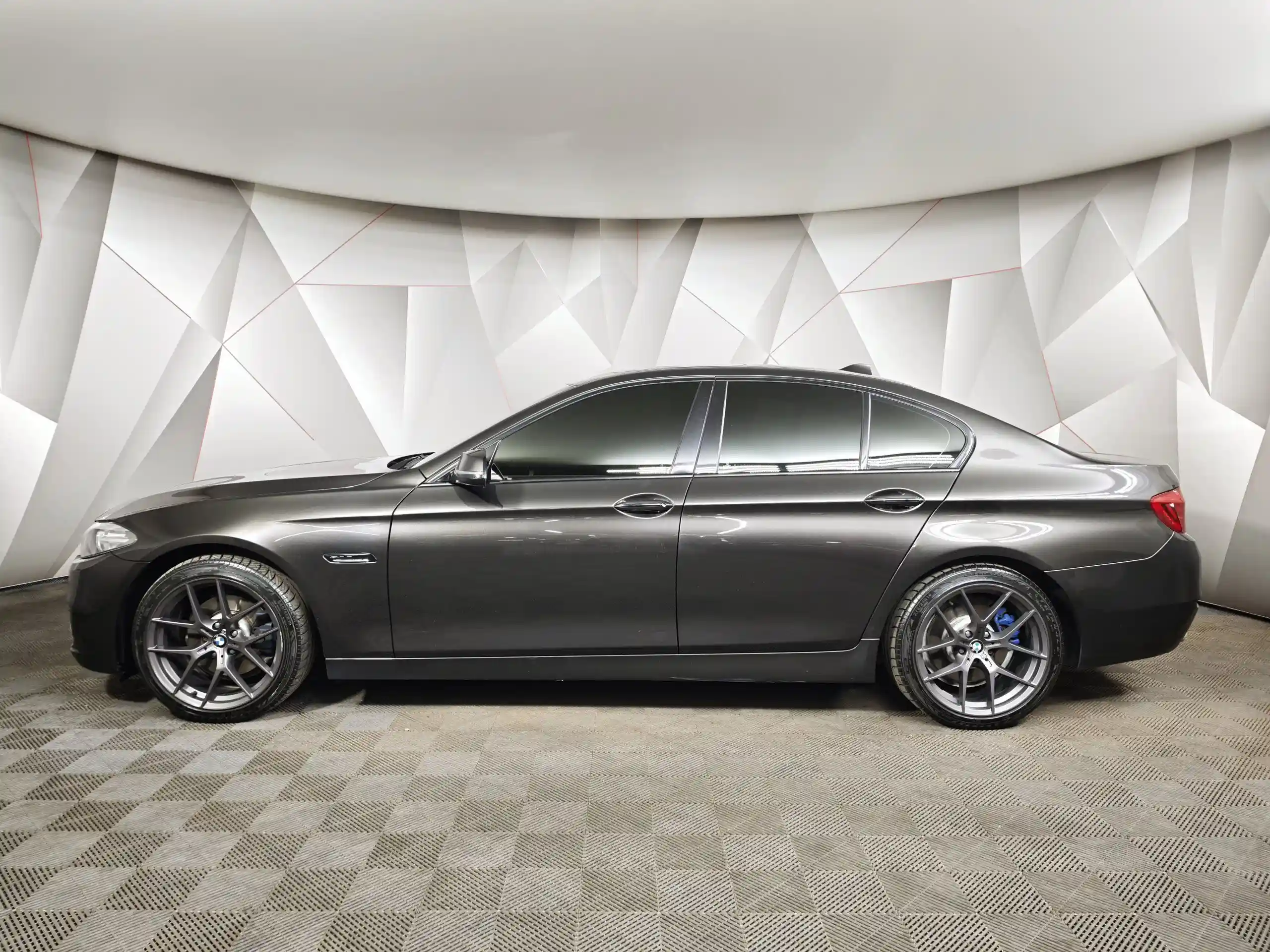 BMW 5 серия 2015