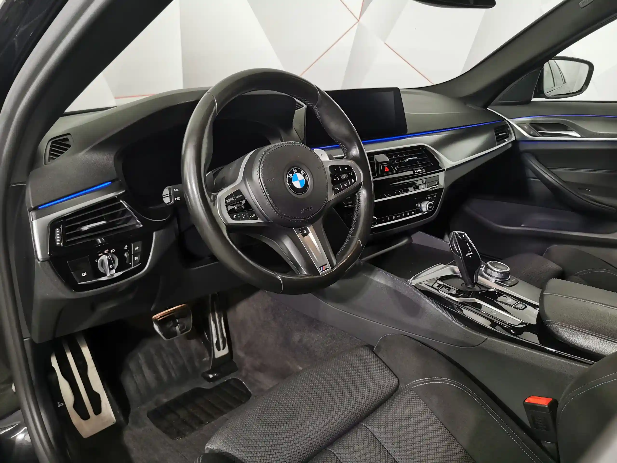 BMW 5 серия 2020