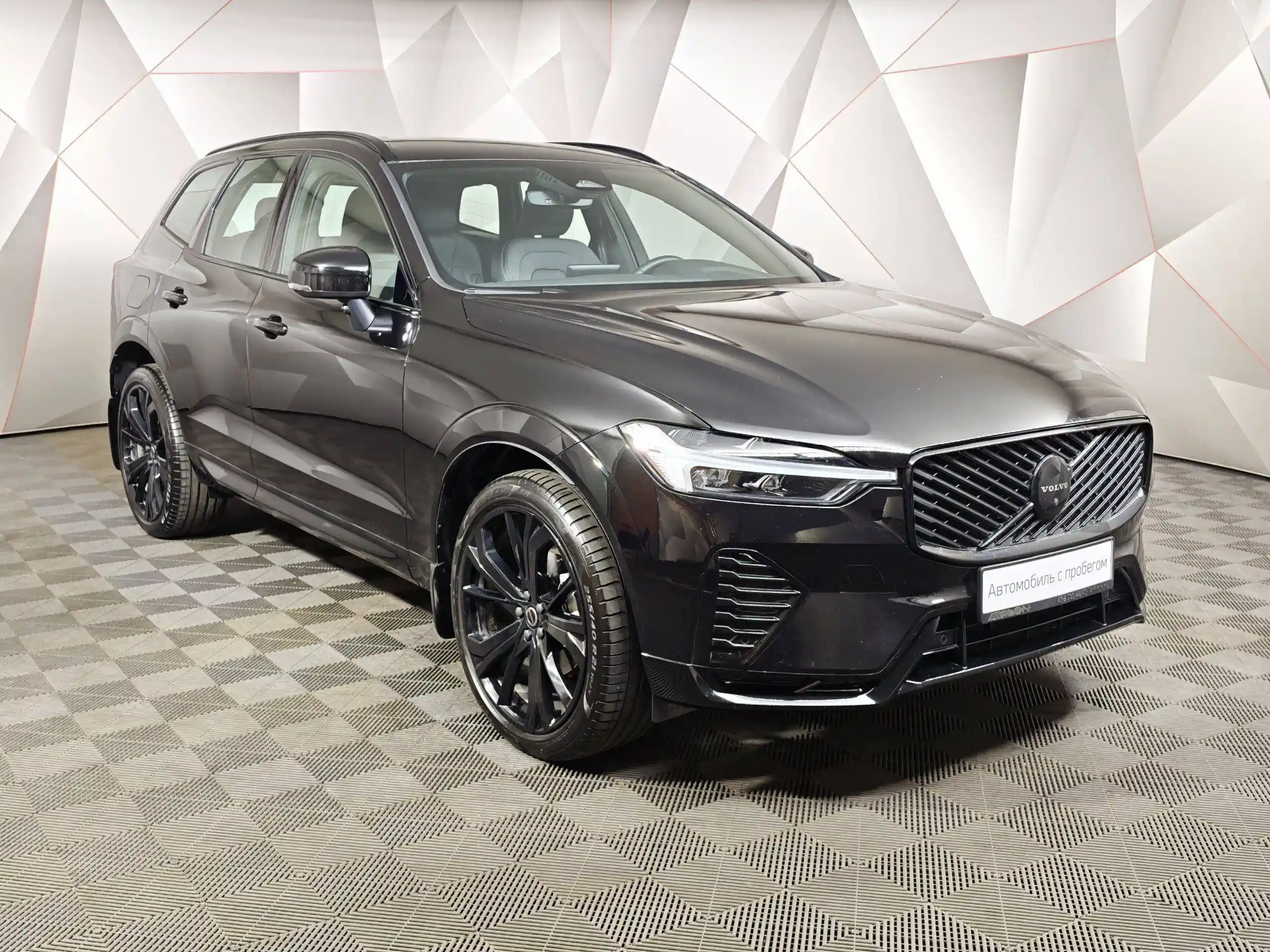 Volvo XC60 2025