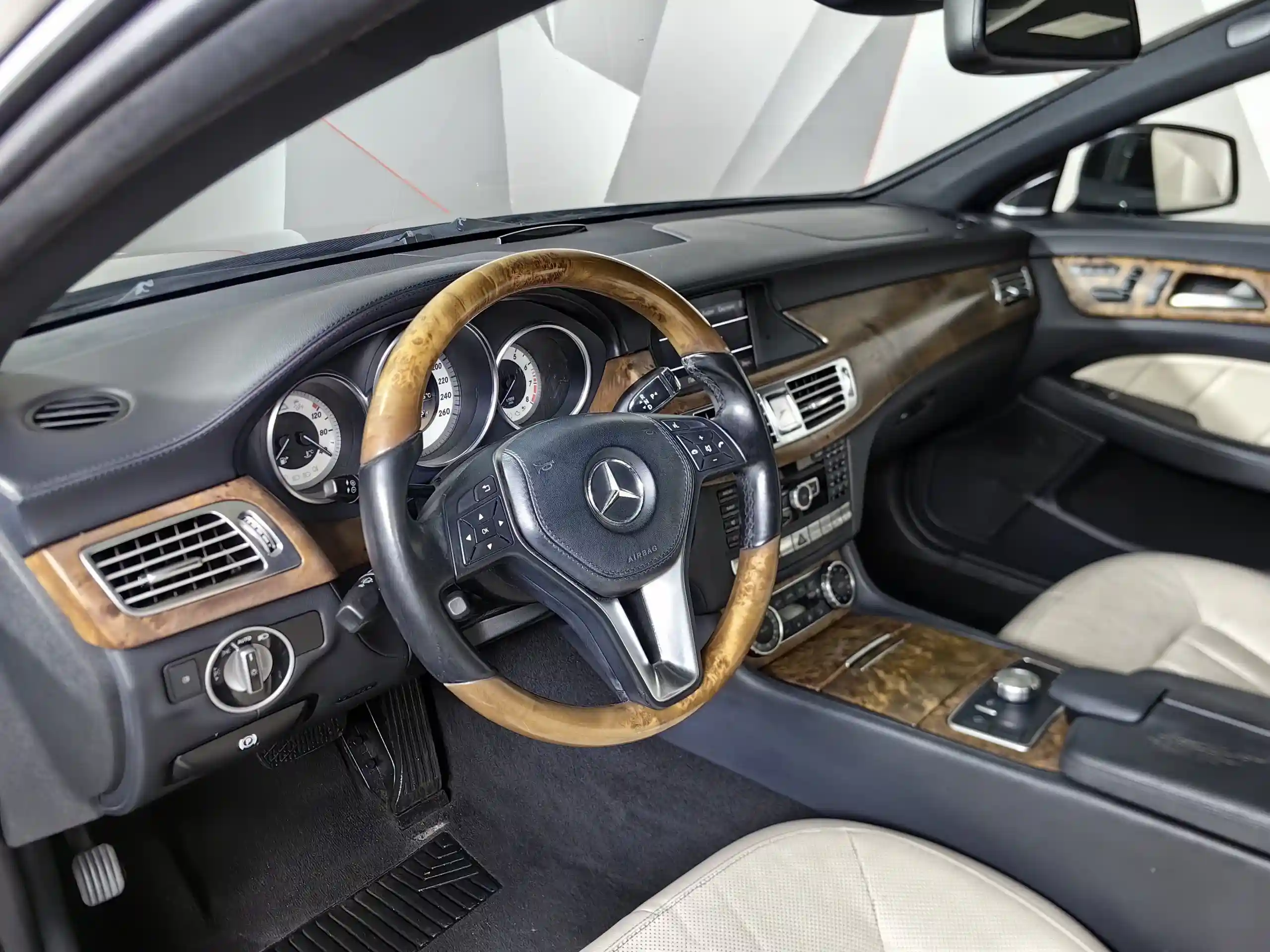 Mercedes-Benz CLS 2011