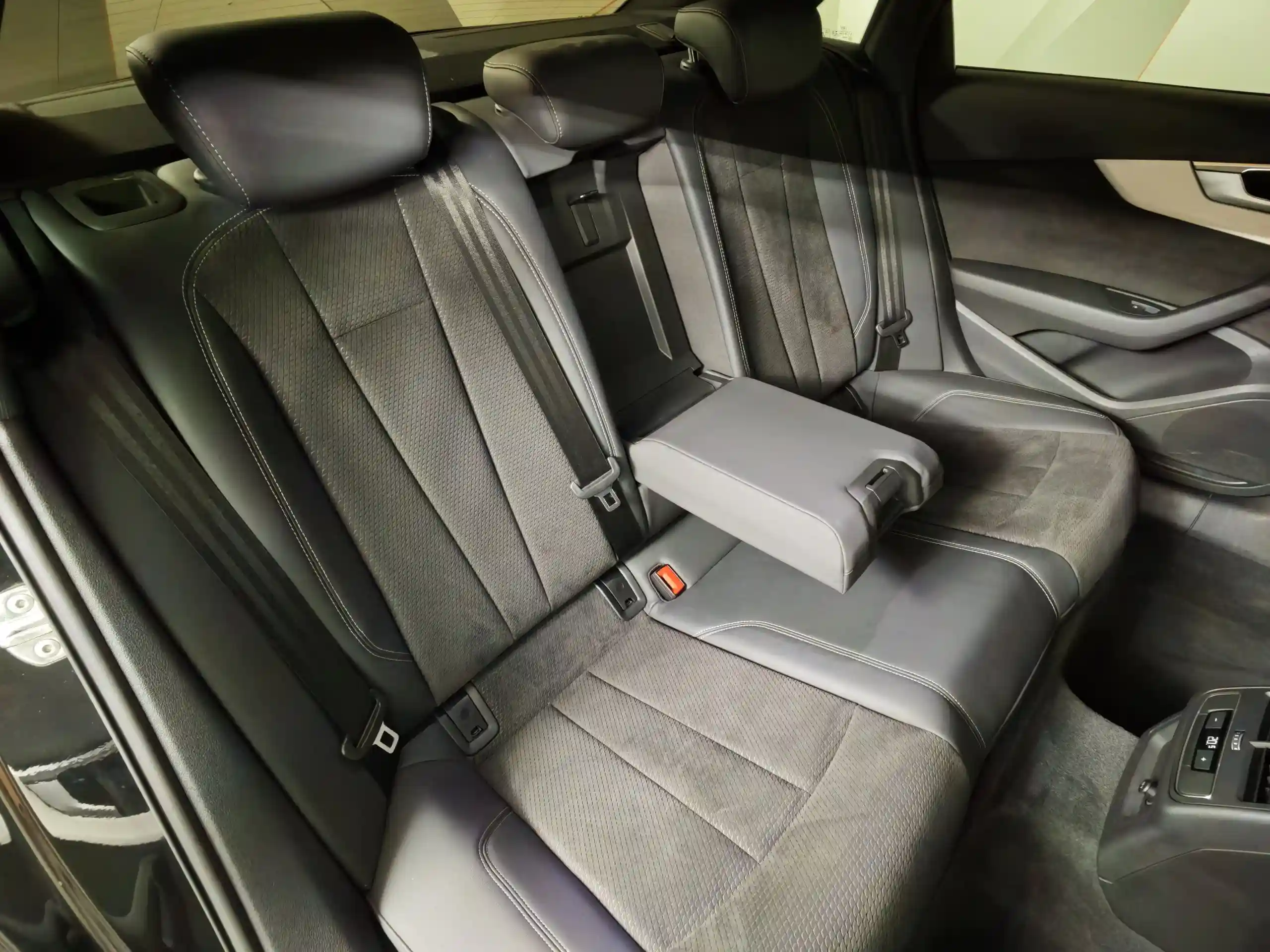 Audi A4 2021