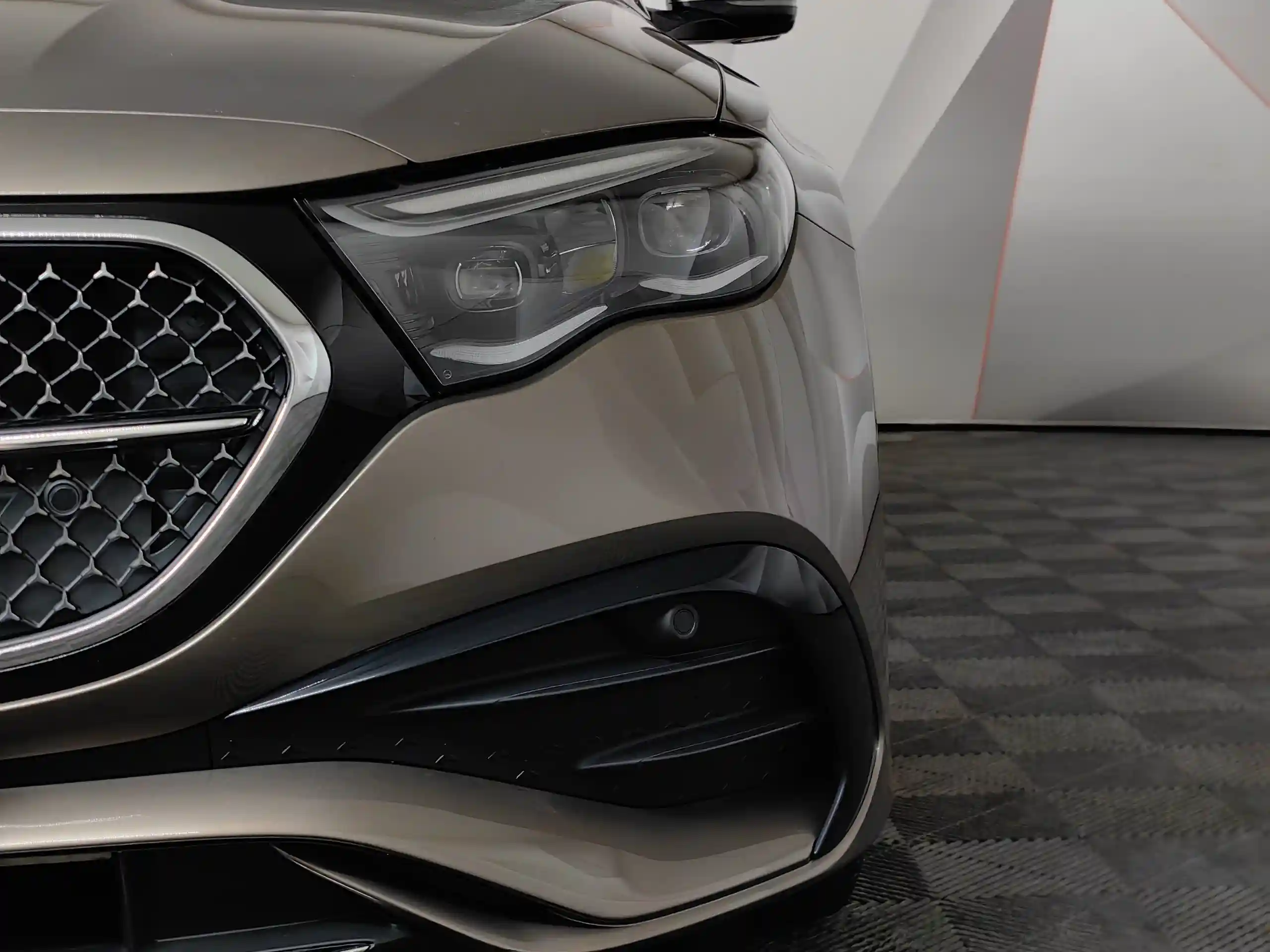 Mercedes-Benz E-Класс 2024