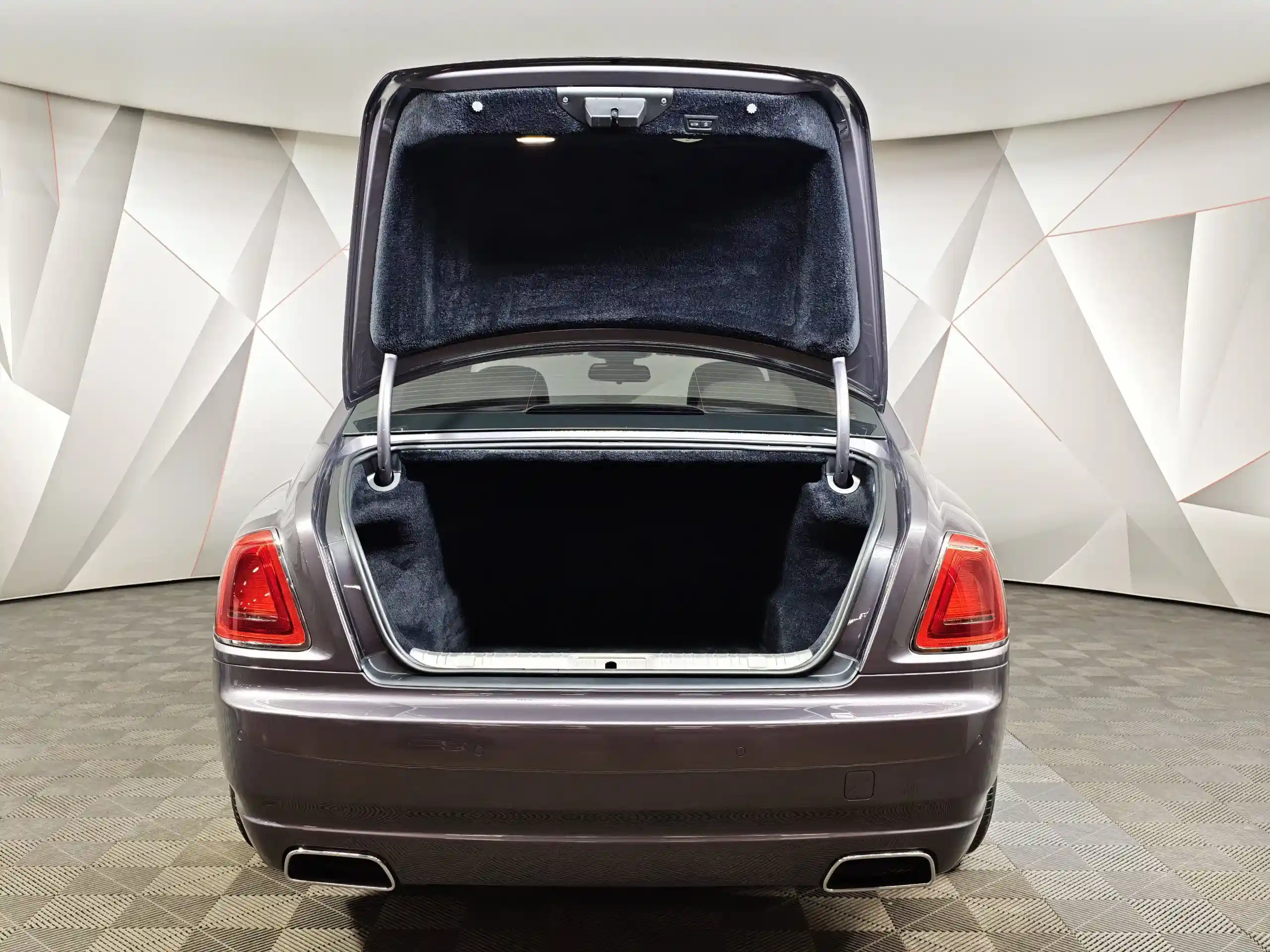 Rolls-Royce Ghost 2015