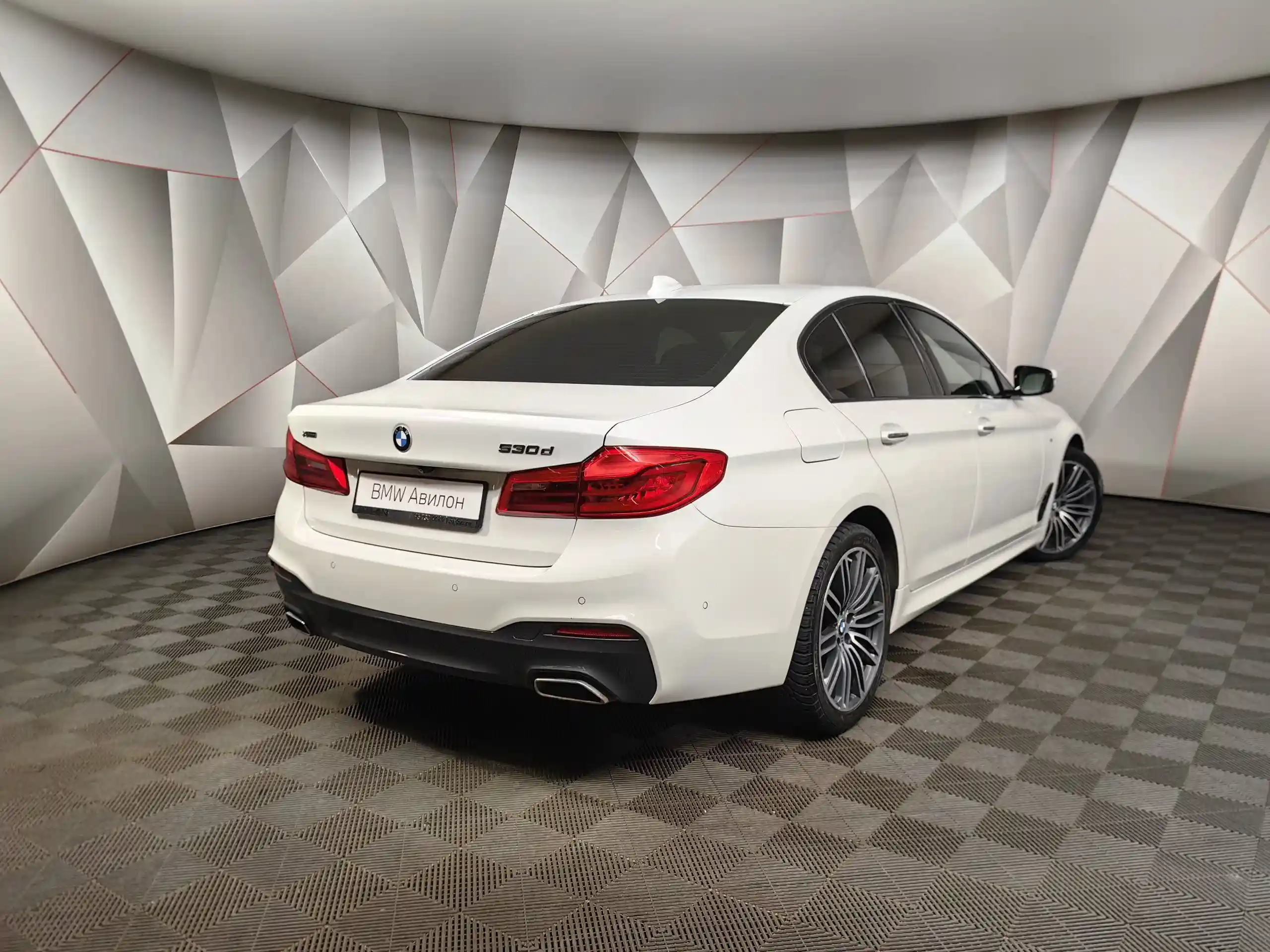 BMW 5 серия 2018