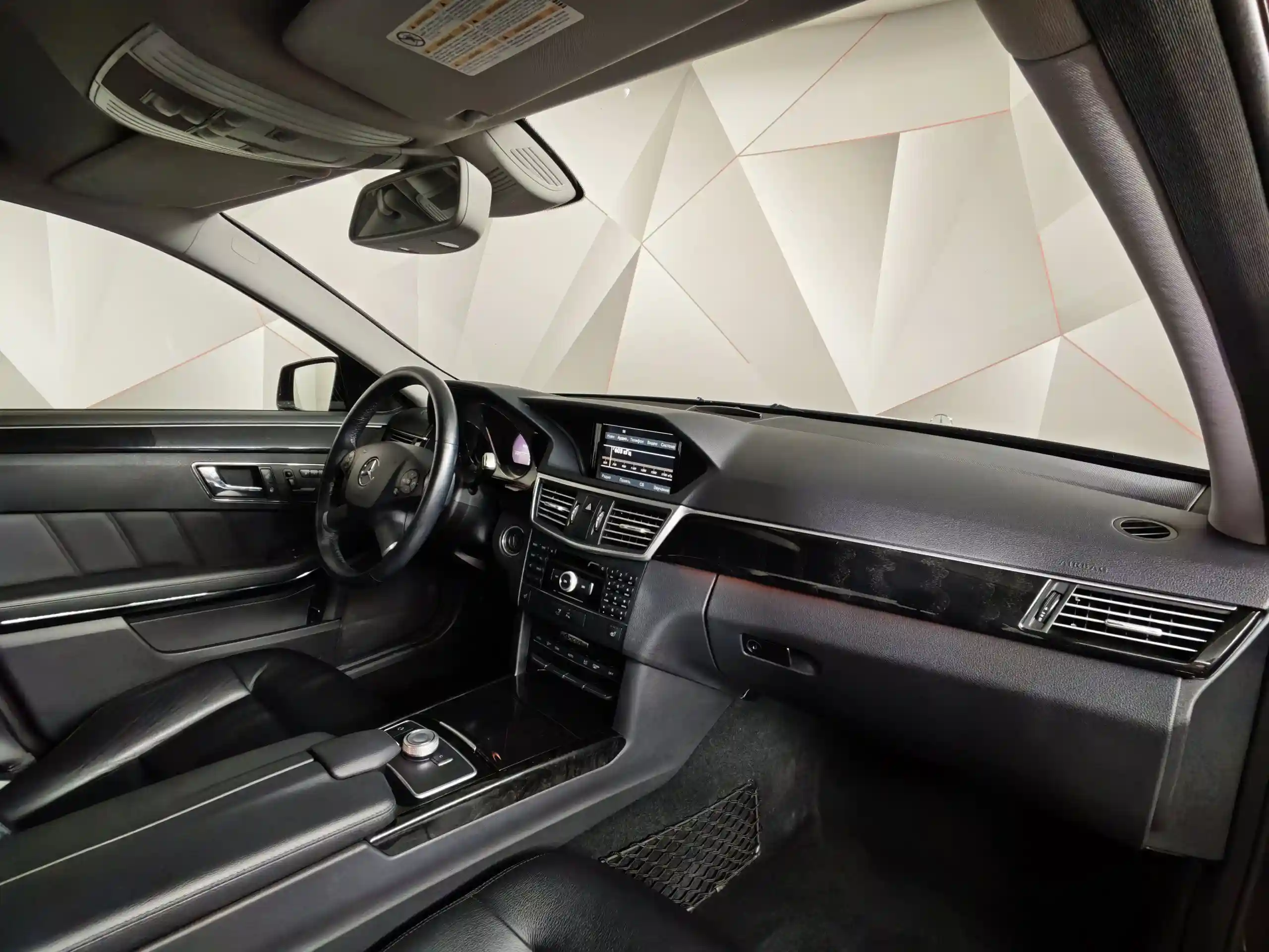 Mercedes-Benz E-Класс 2011