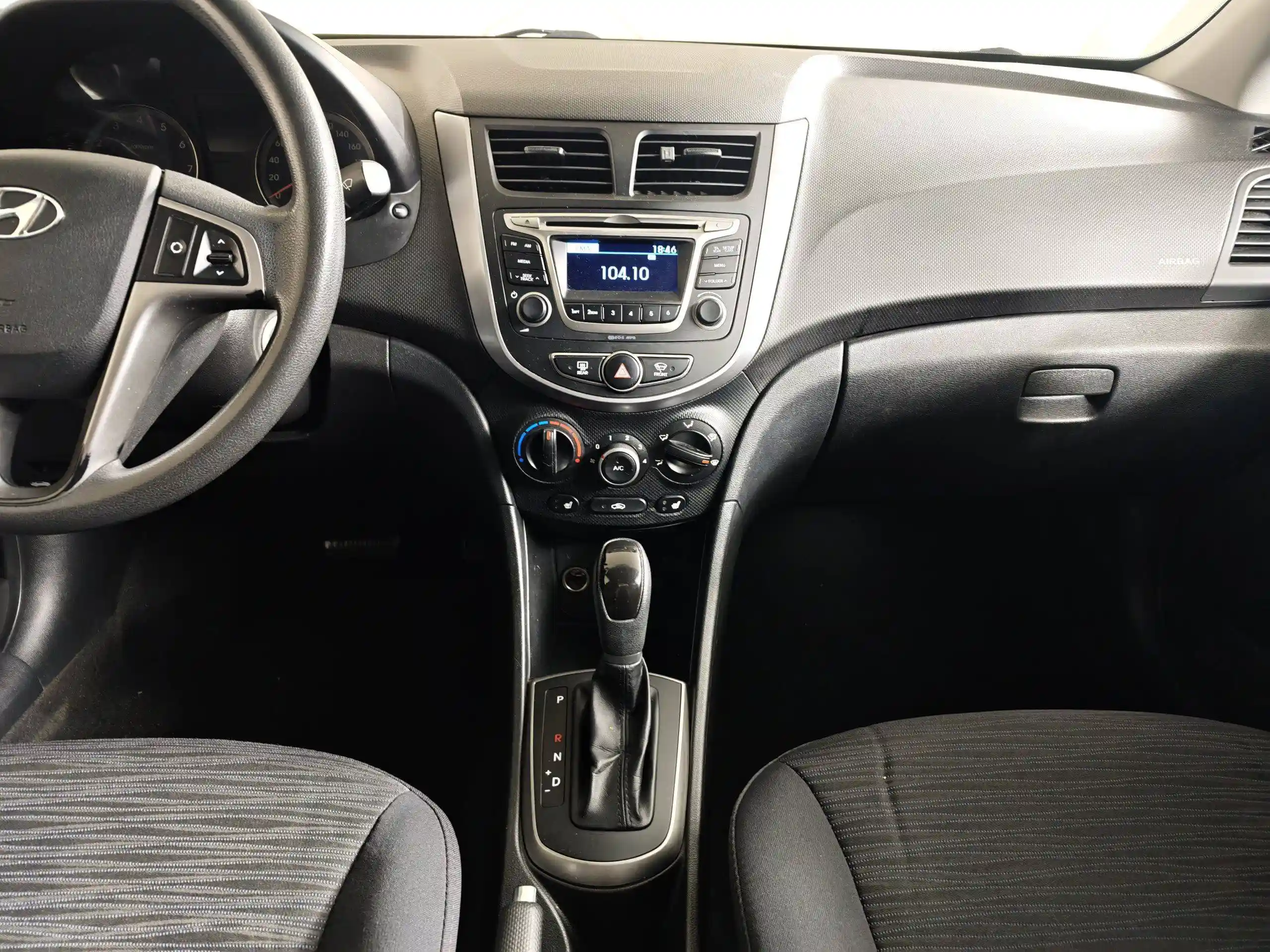 Hyundai Solaris 2016