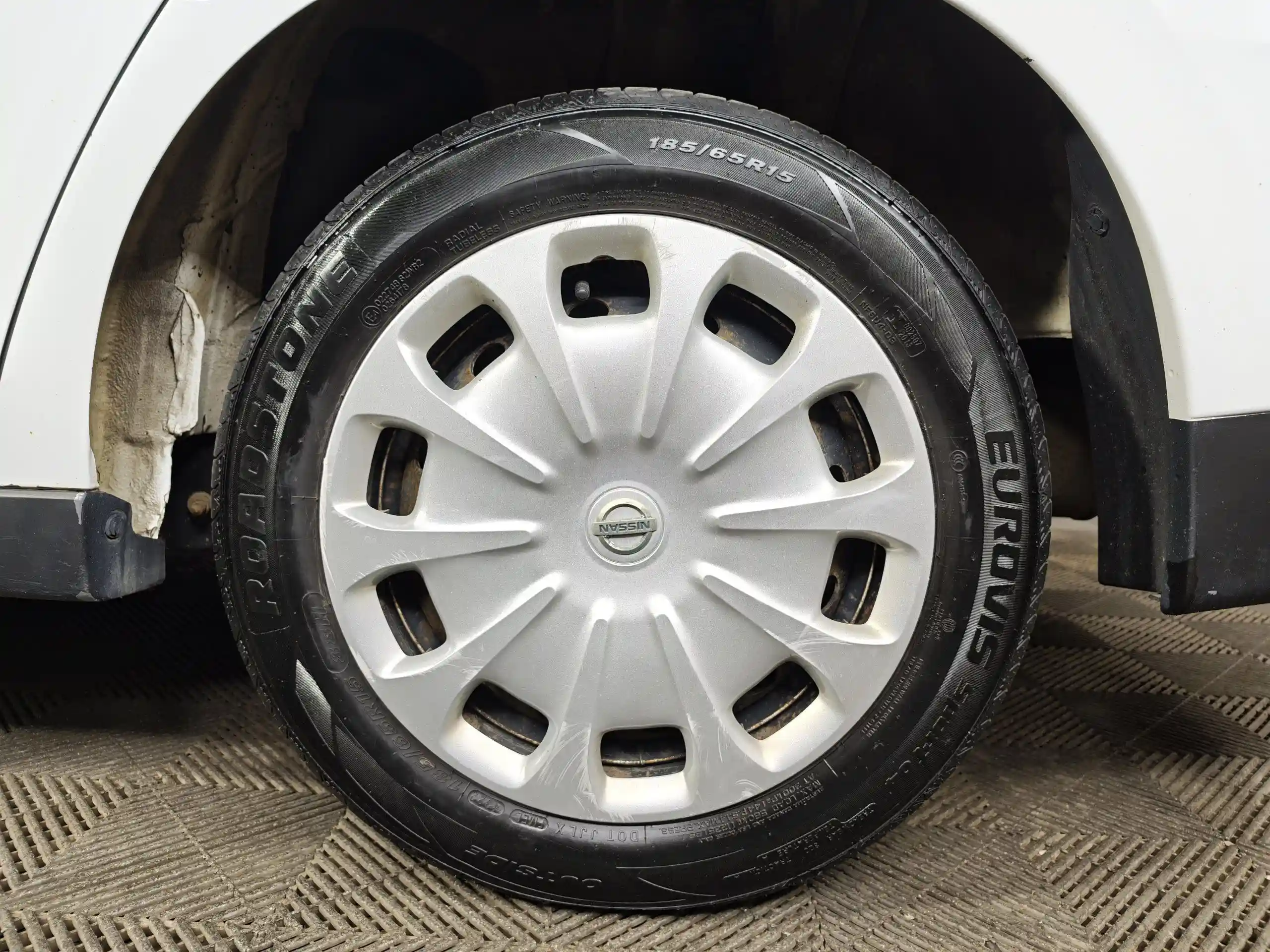 Nissan Almera 2015
