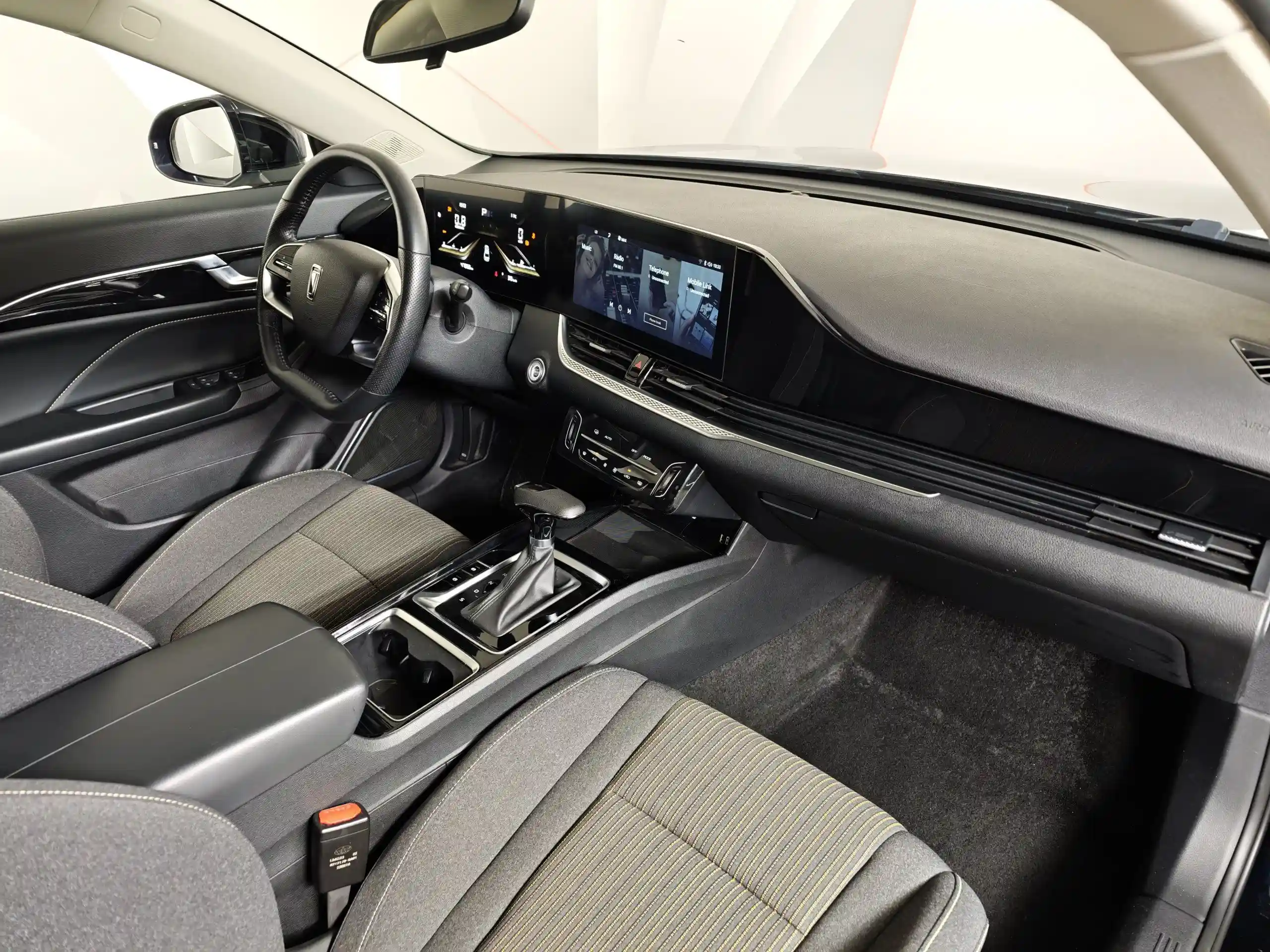FAW Bestune B70 2023