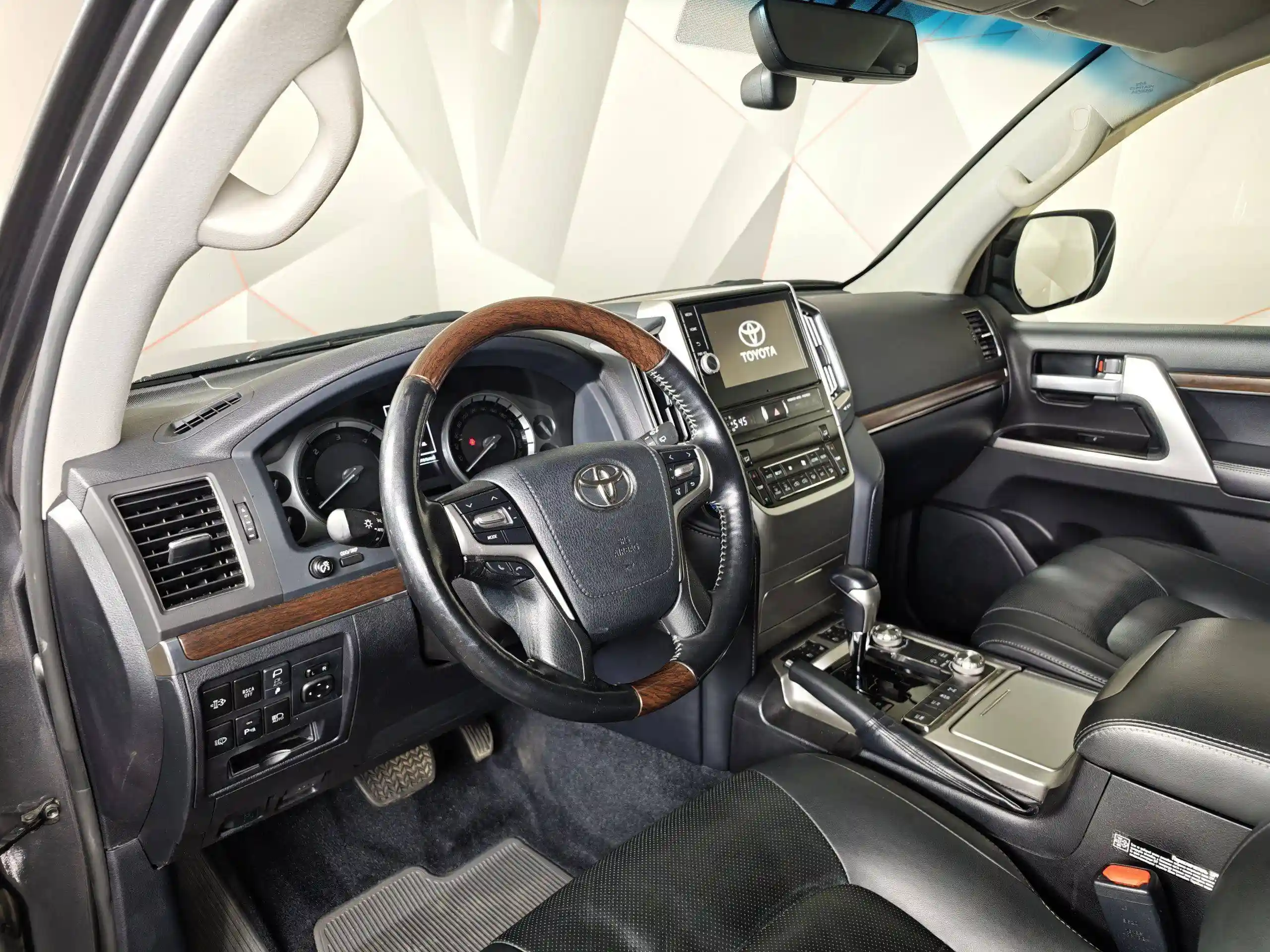 Toyota Land Cruiser 2018