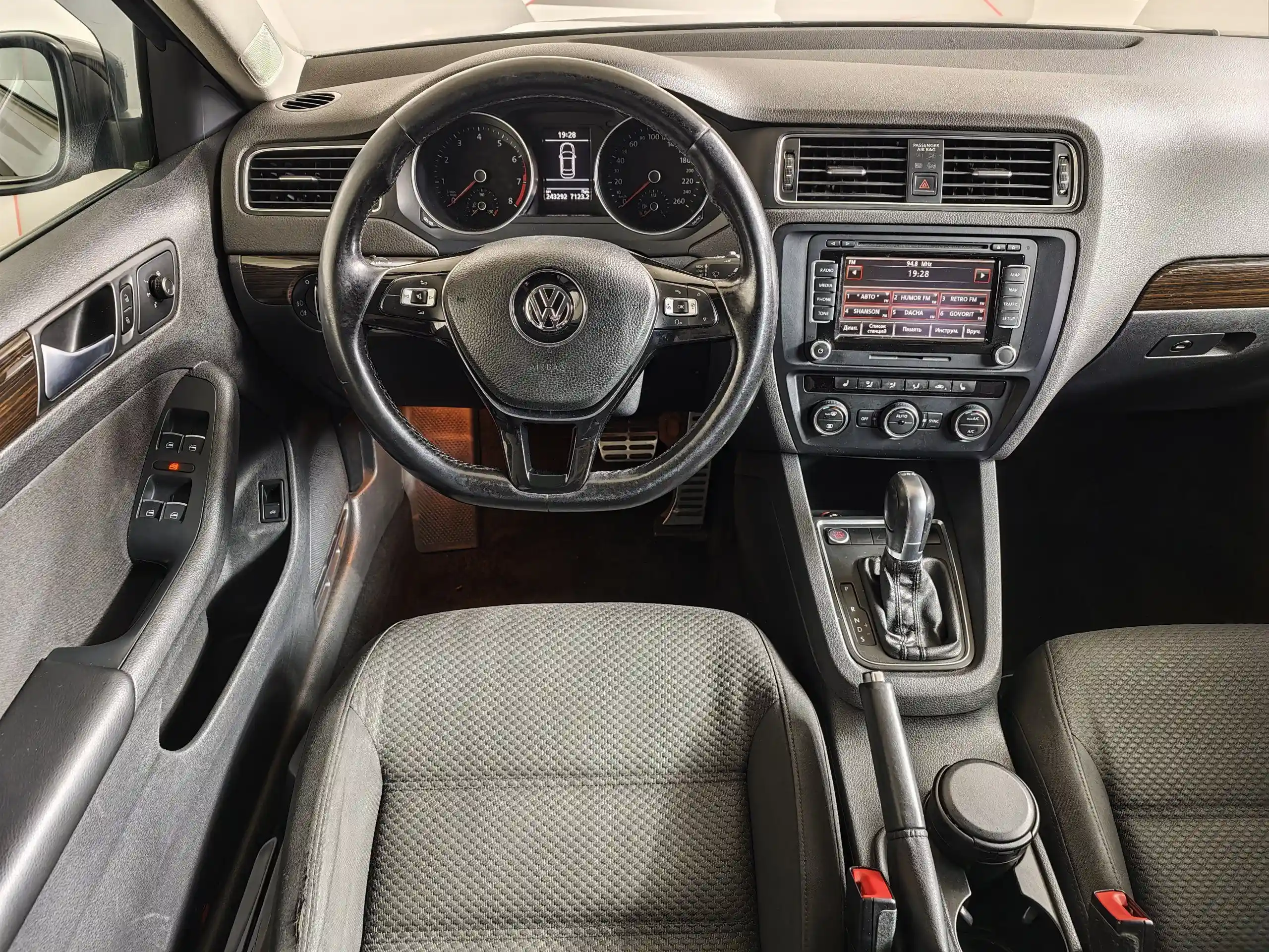 Volkswagen Jetta 2014