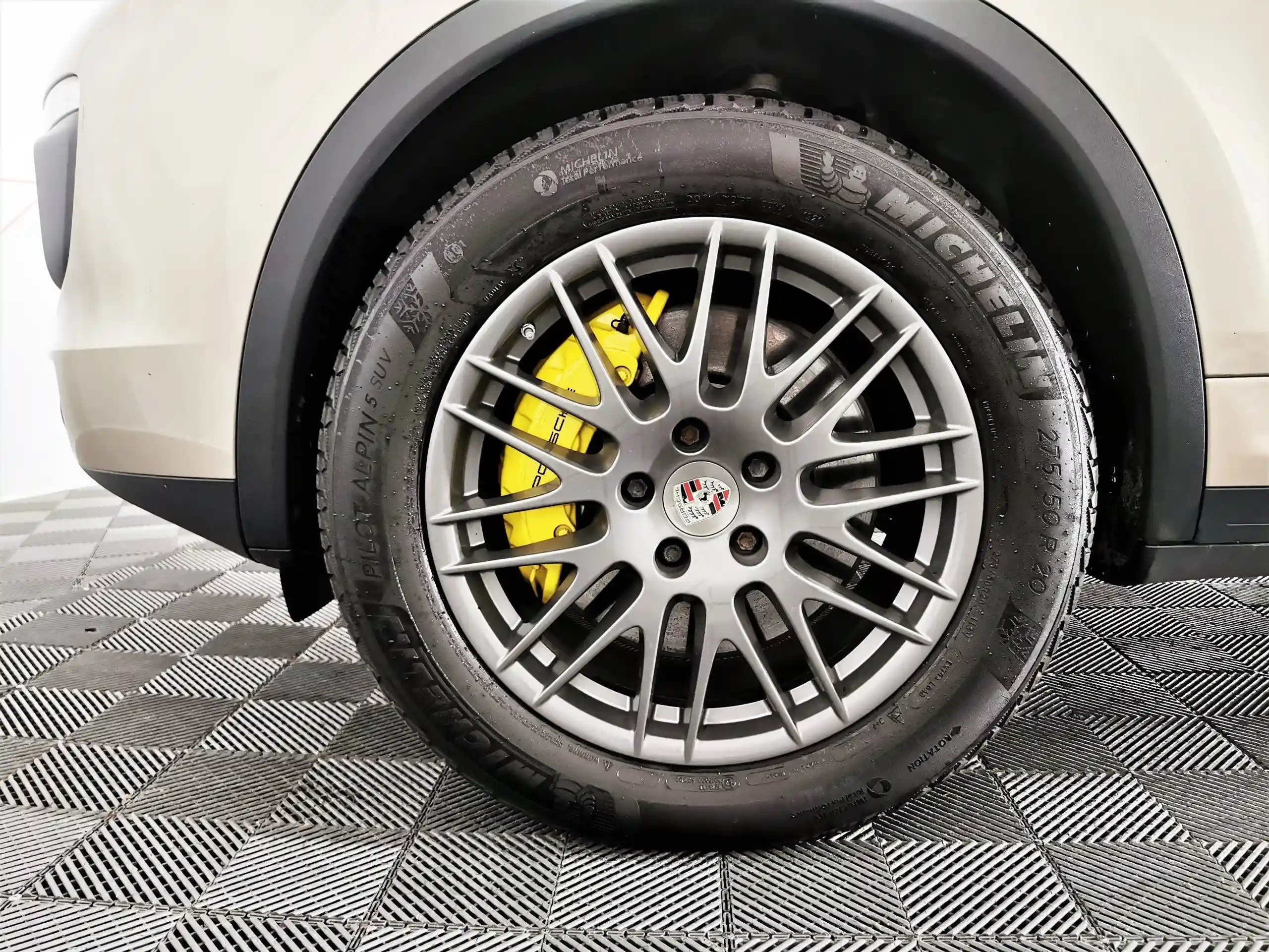 Porsche Cayenne 2016