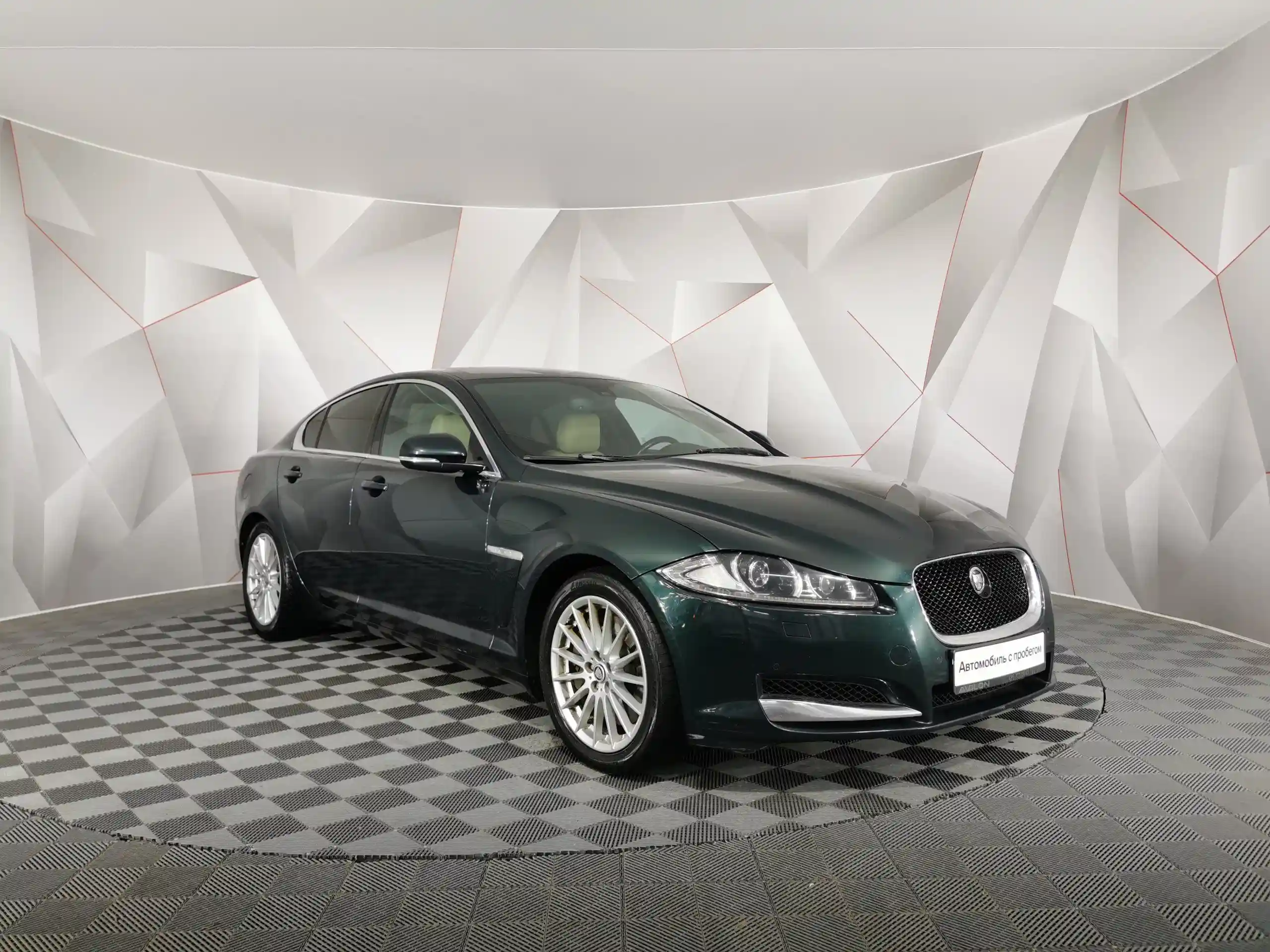 Jaguar XF 2013