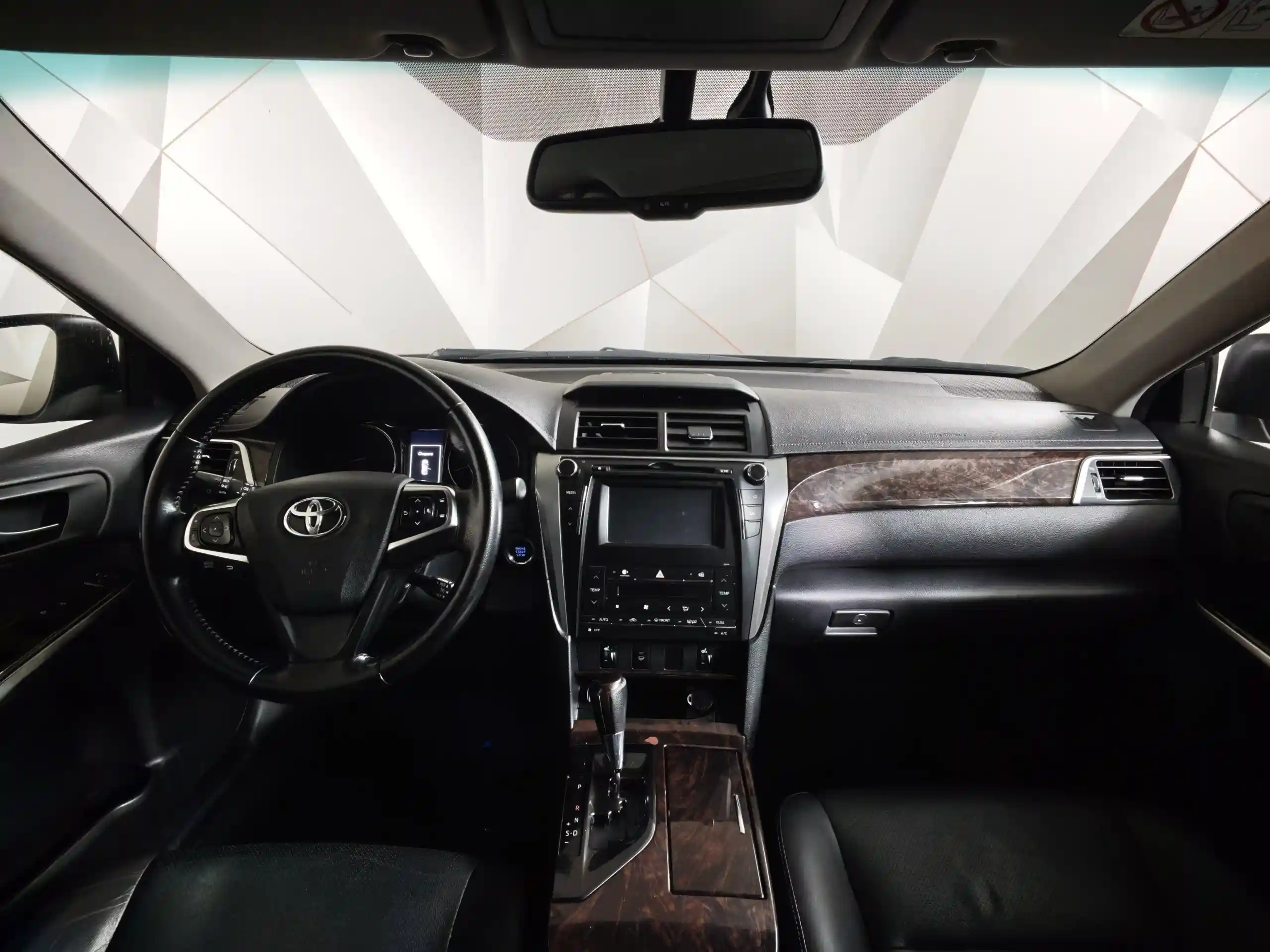 Toyota Camry 2015