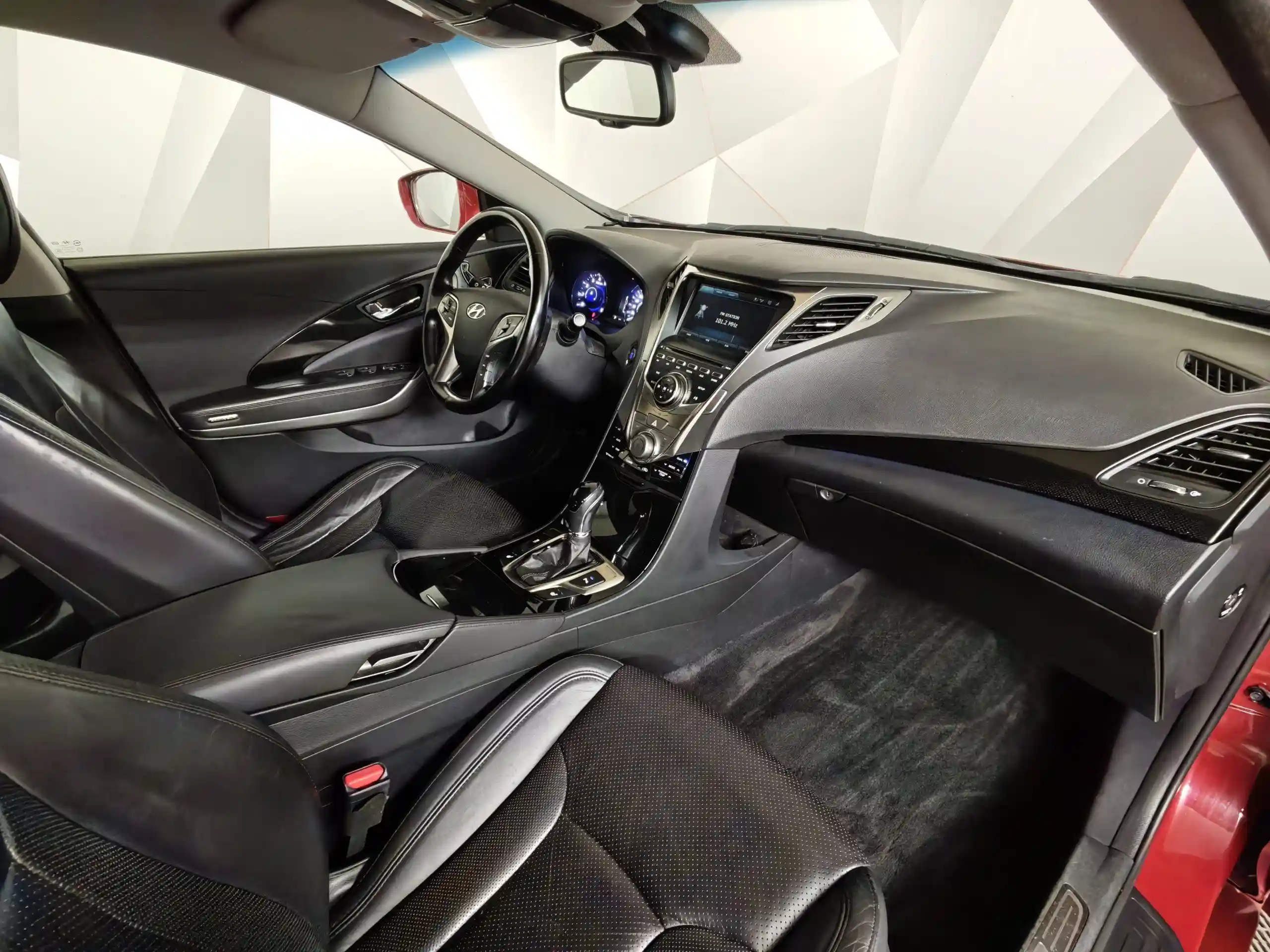 Hyundai Grandeur 2012