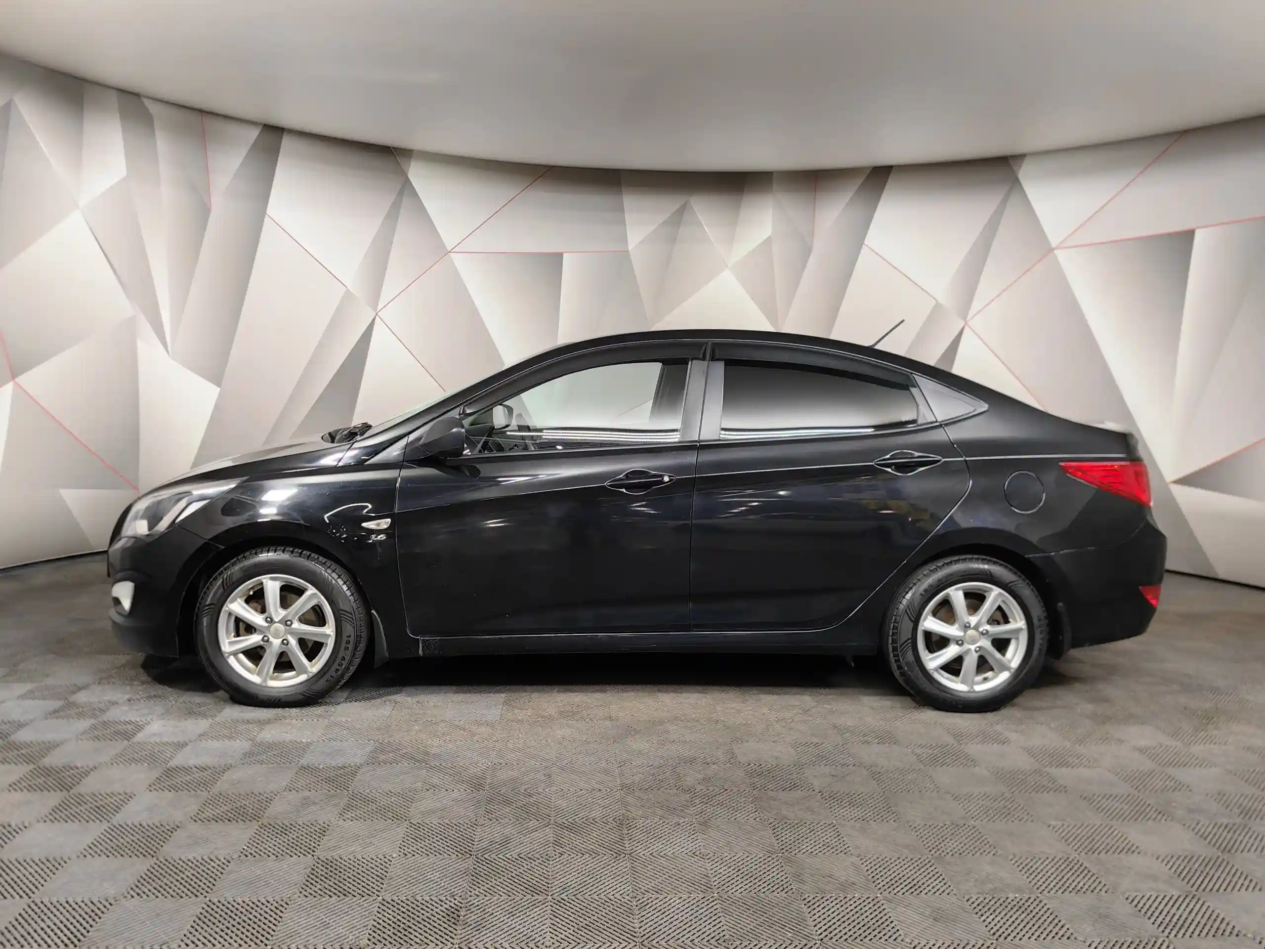 Hyundai Solaris 2014