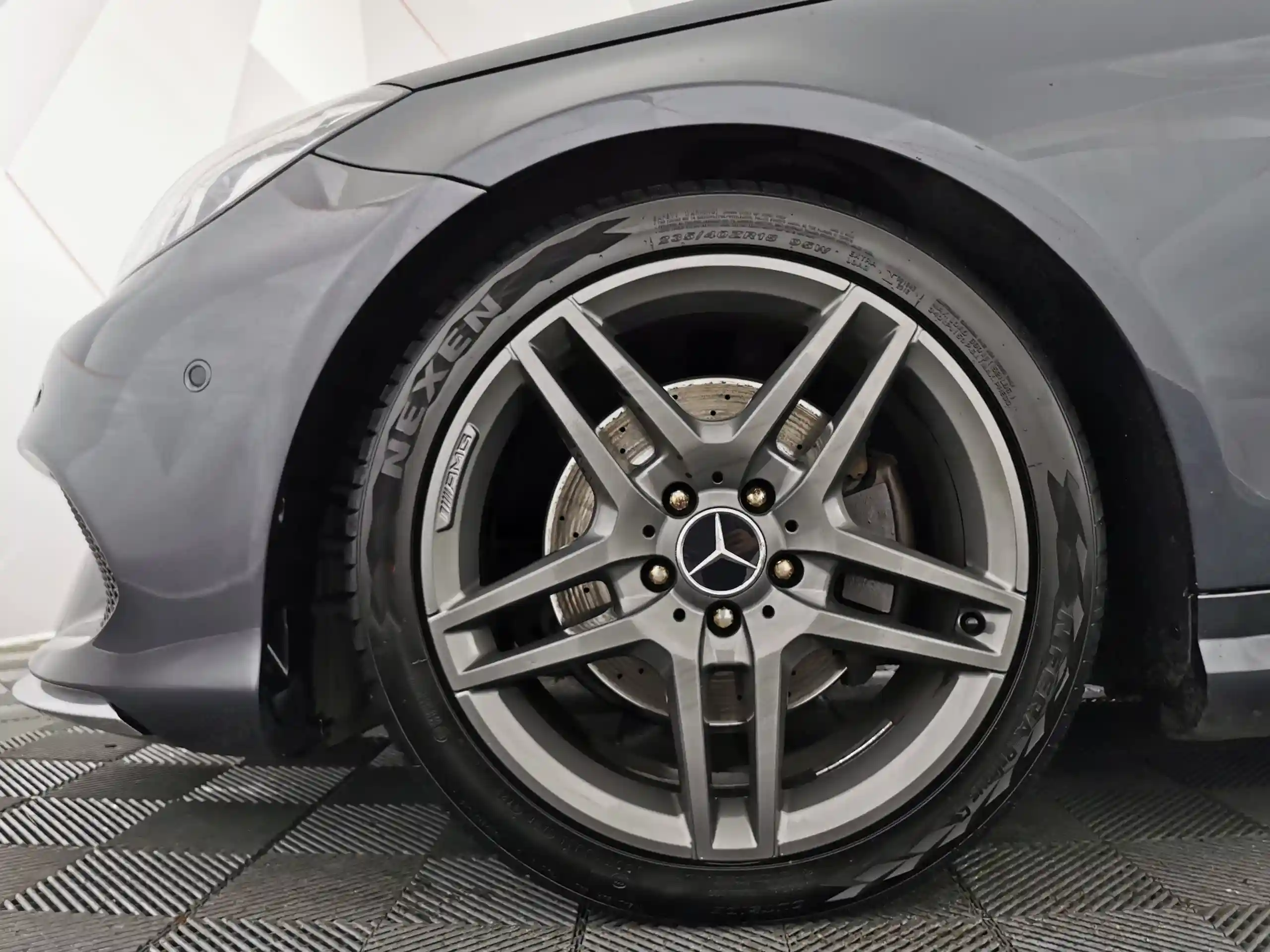 Mercedes-Benz E-Класс 2013