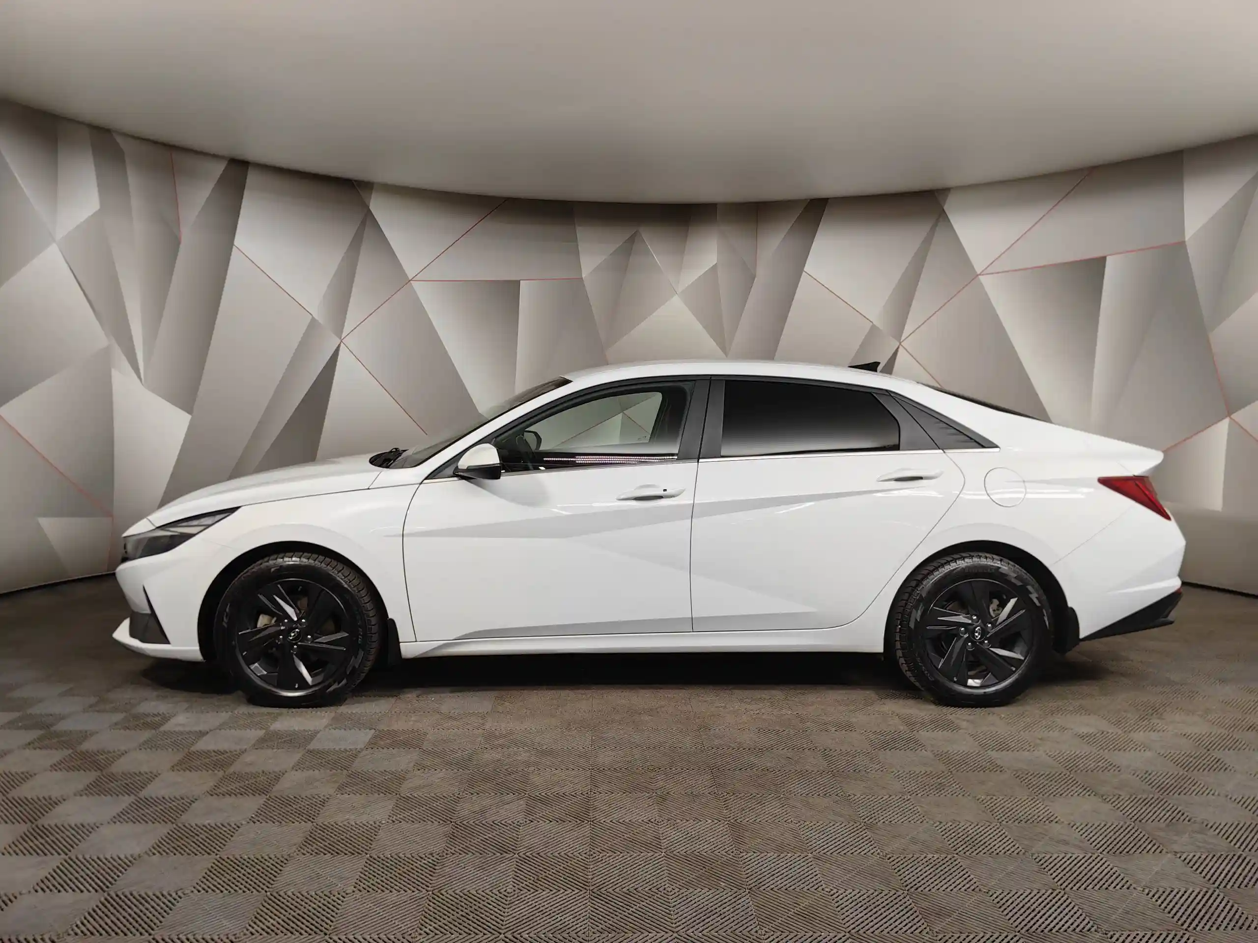 Hyundai Elantra 2022